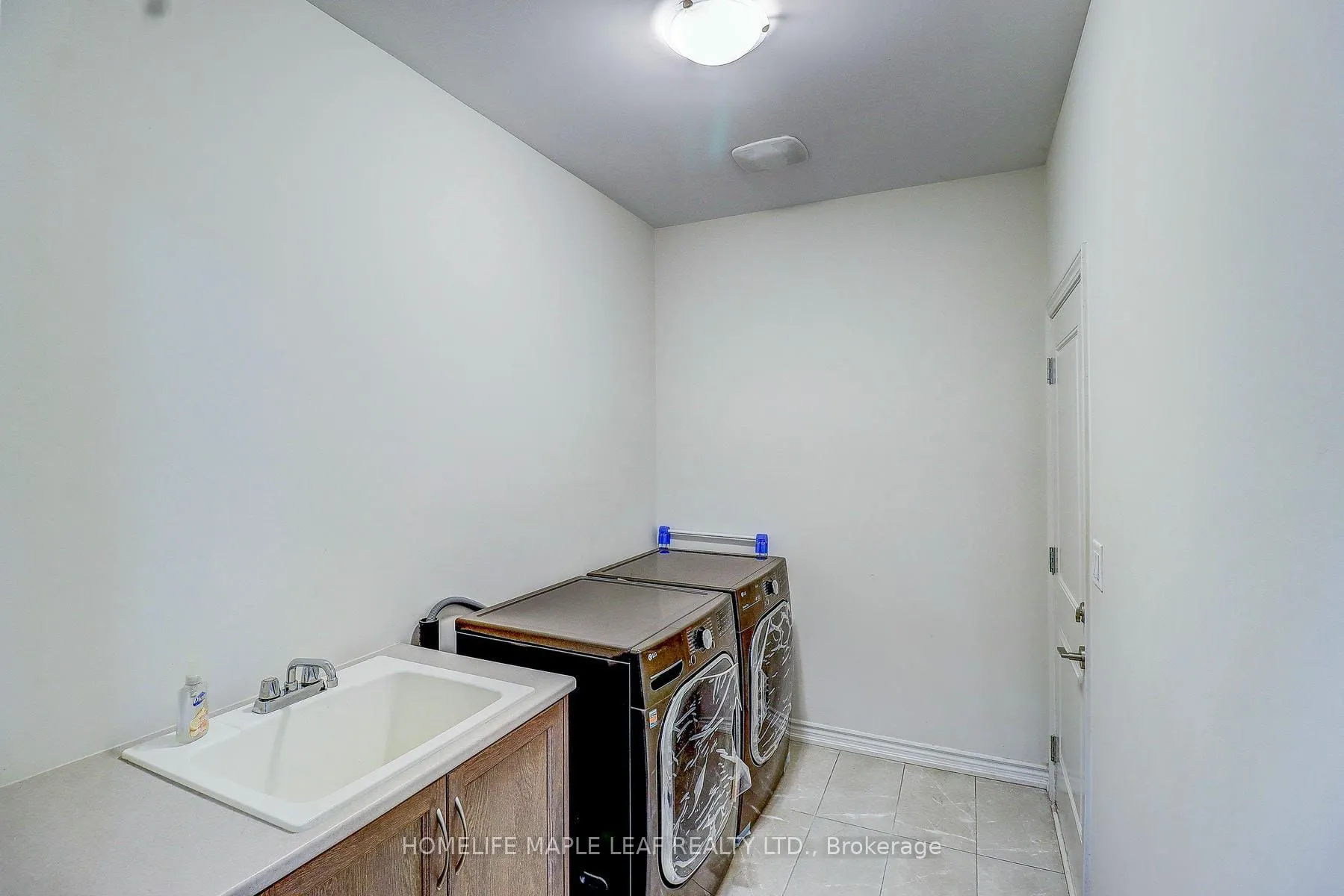 138 Laing Drive