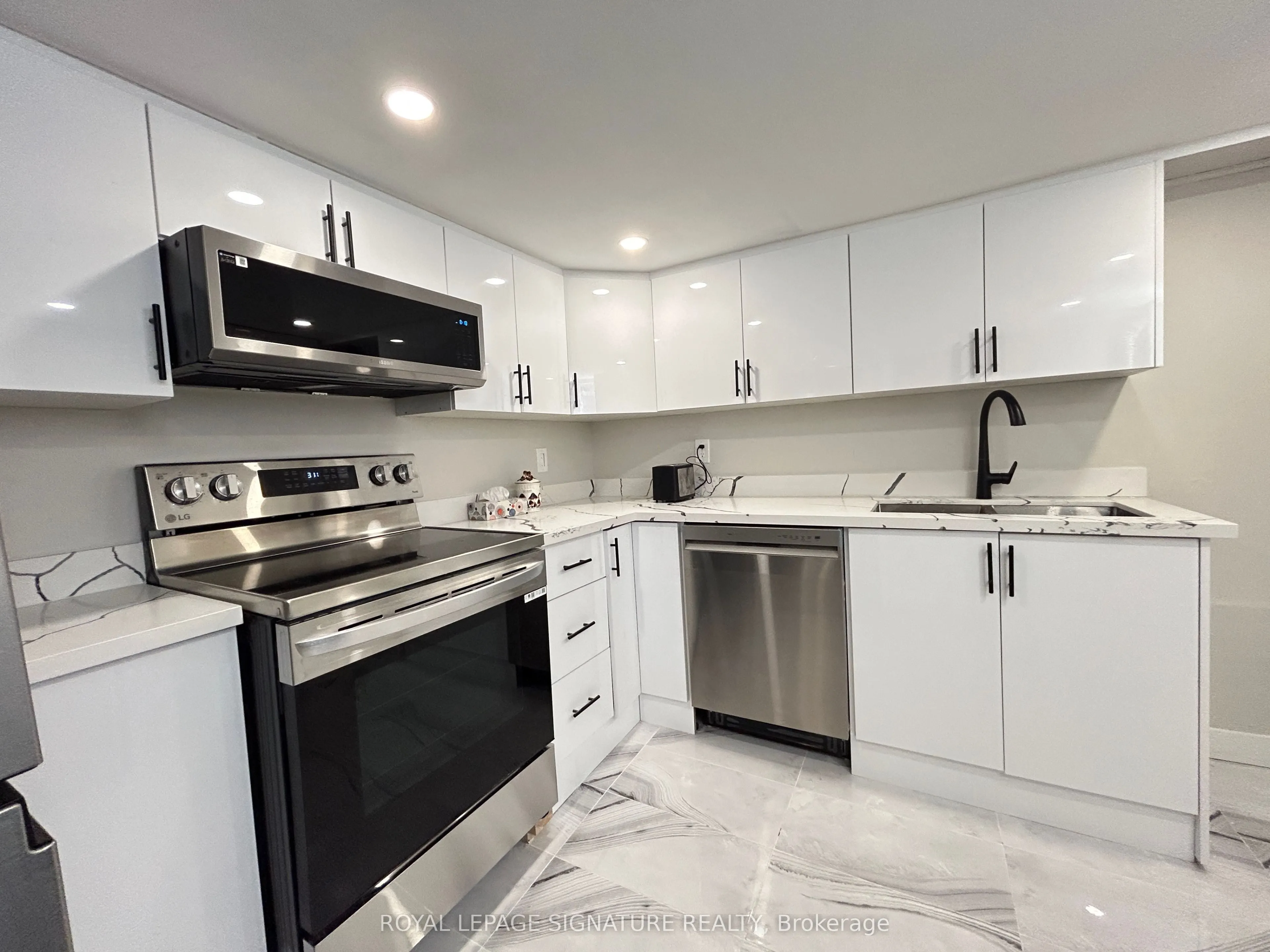 42 Miramar Crescent, #Bsmt