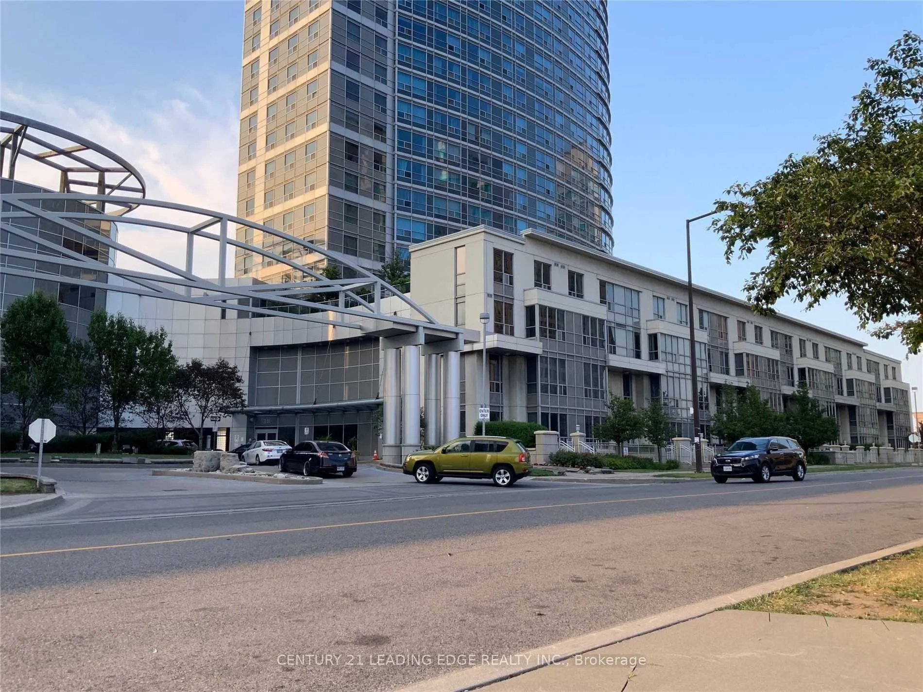 38 Lee Centre Drive, #1605