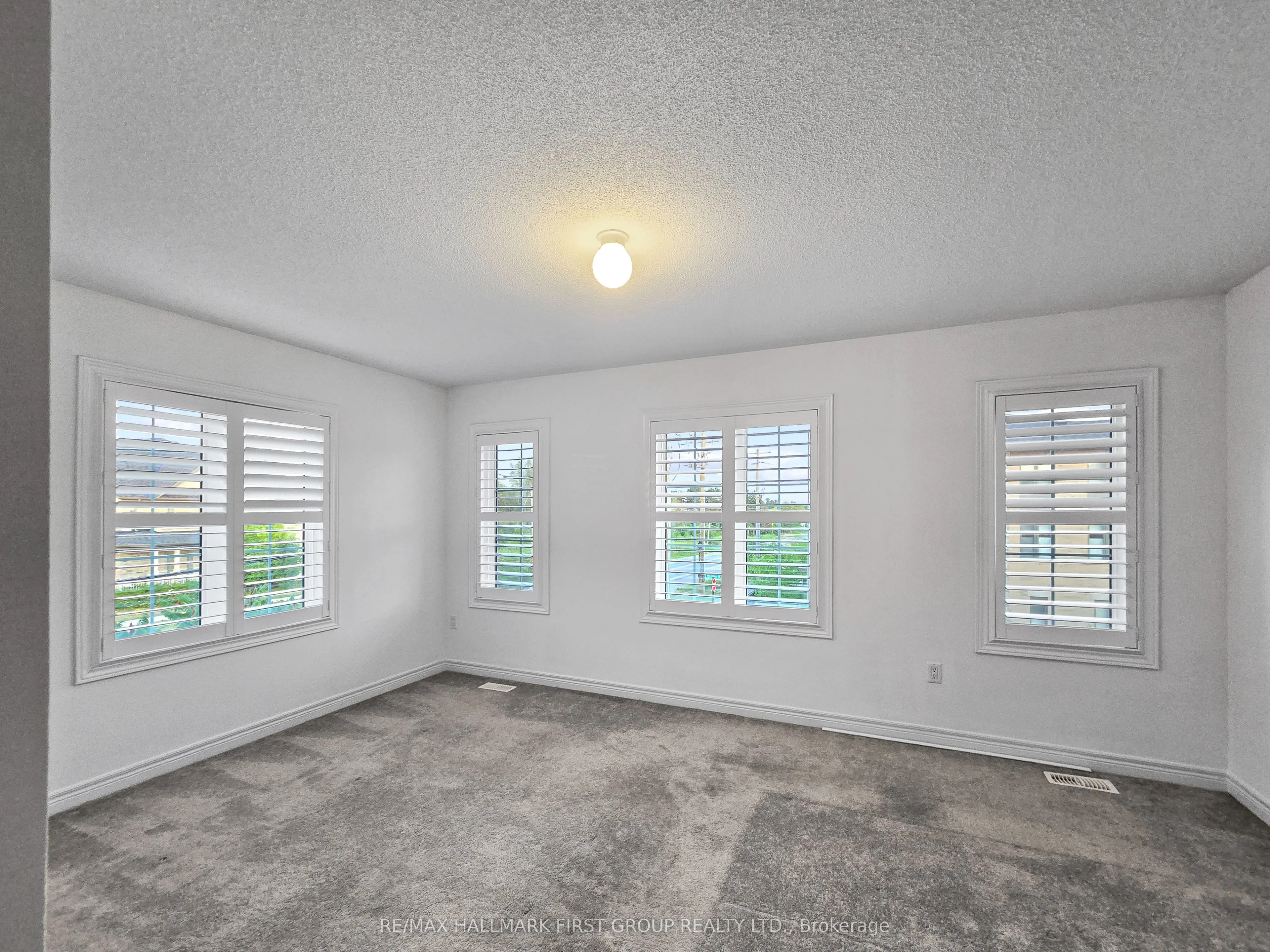 275 Shadow Place S