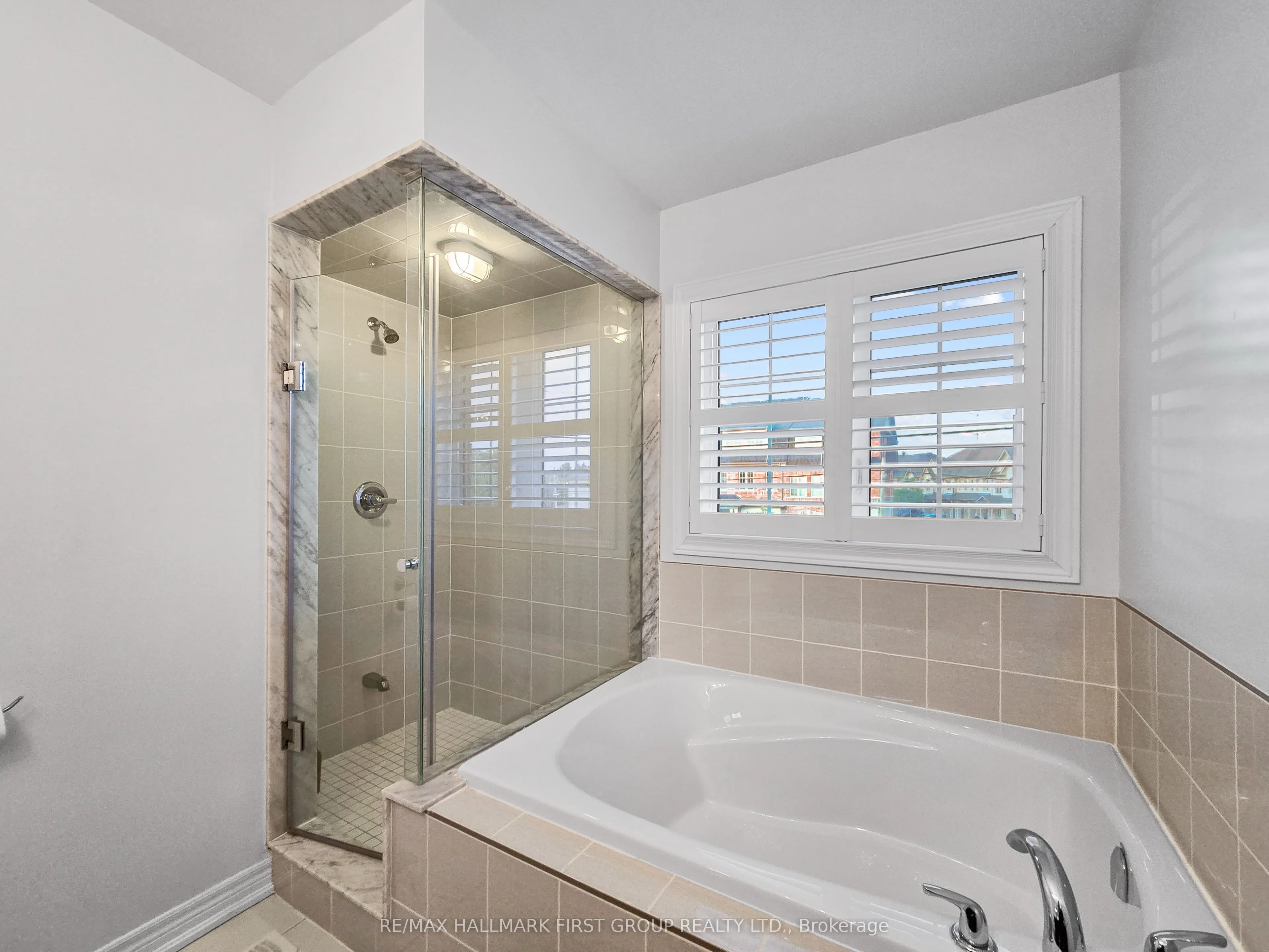 275 Shadow Place S