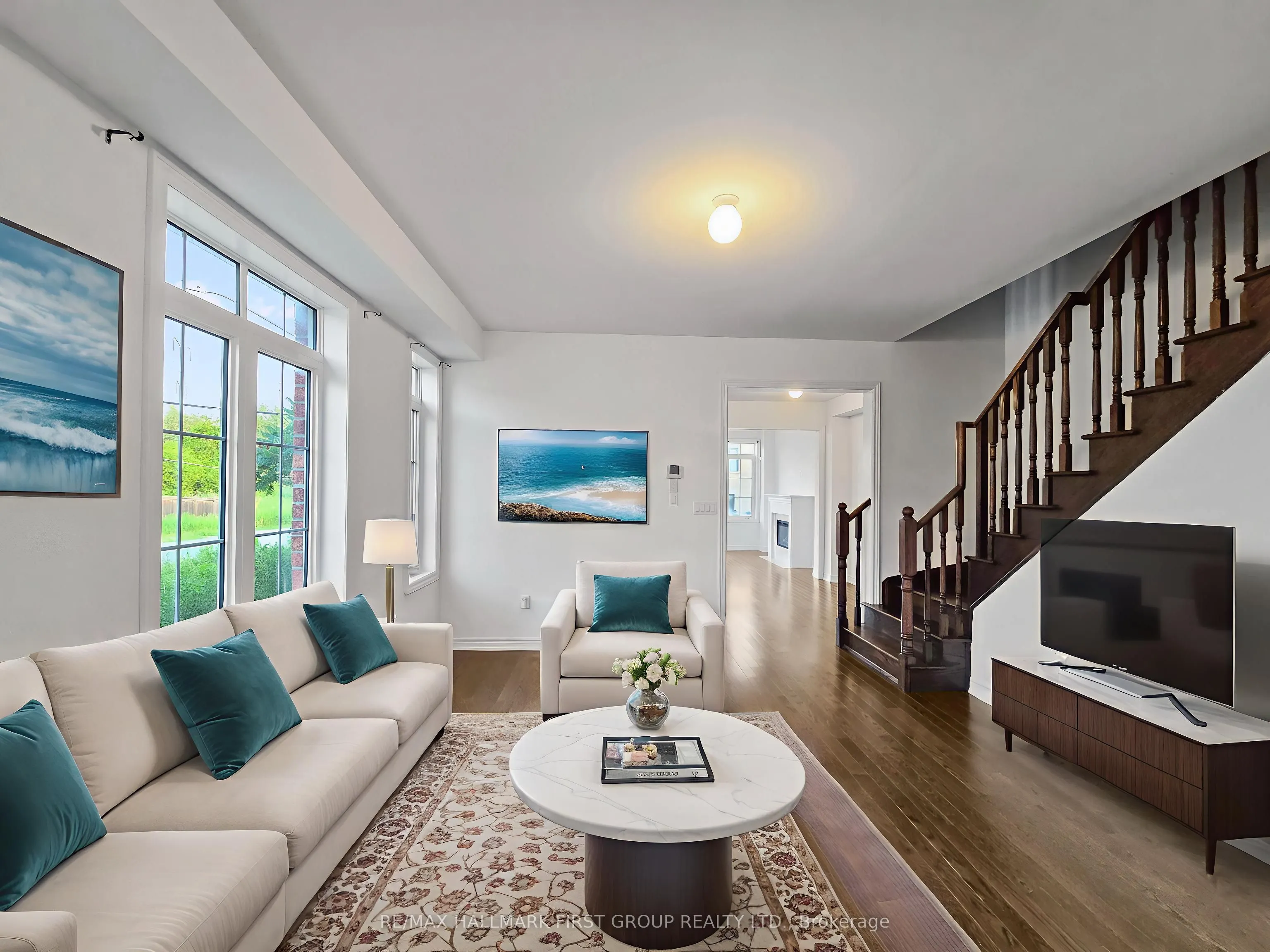 275 Shadow Place S