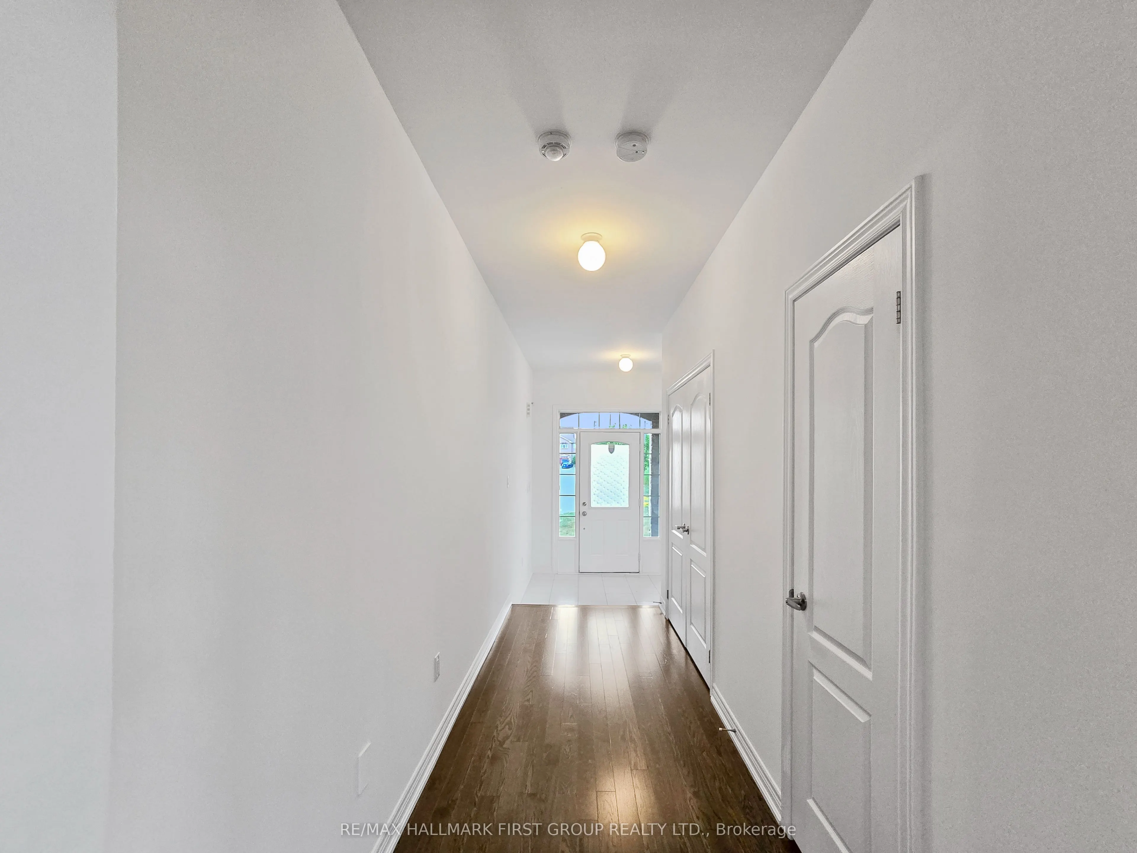 275 Shadow Place S