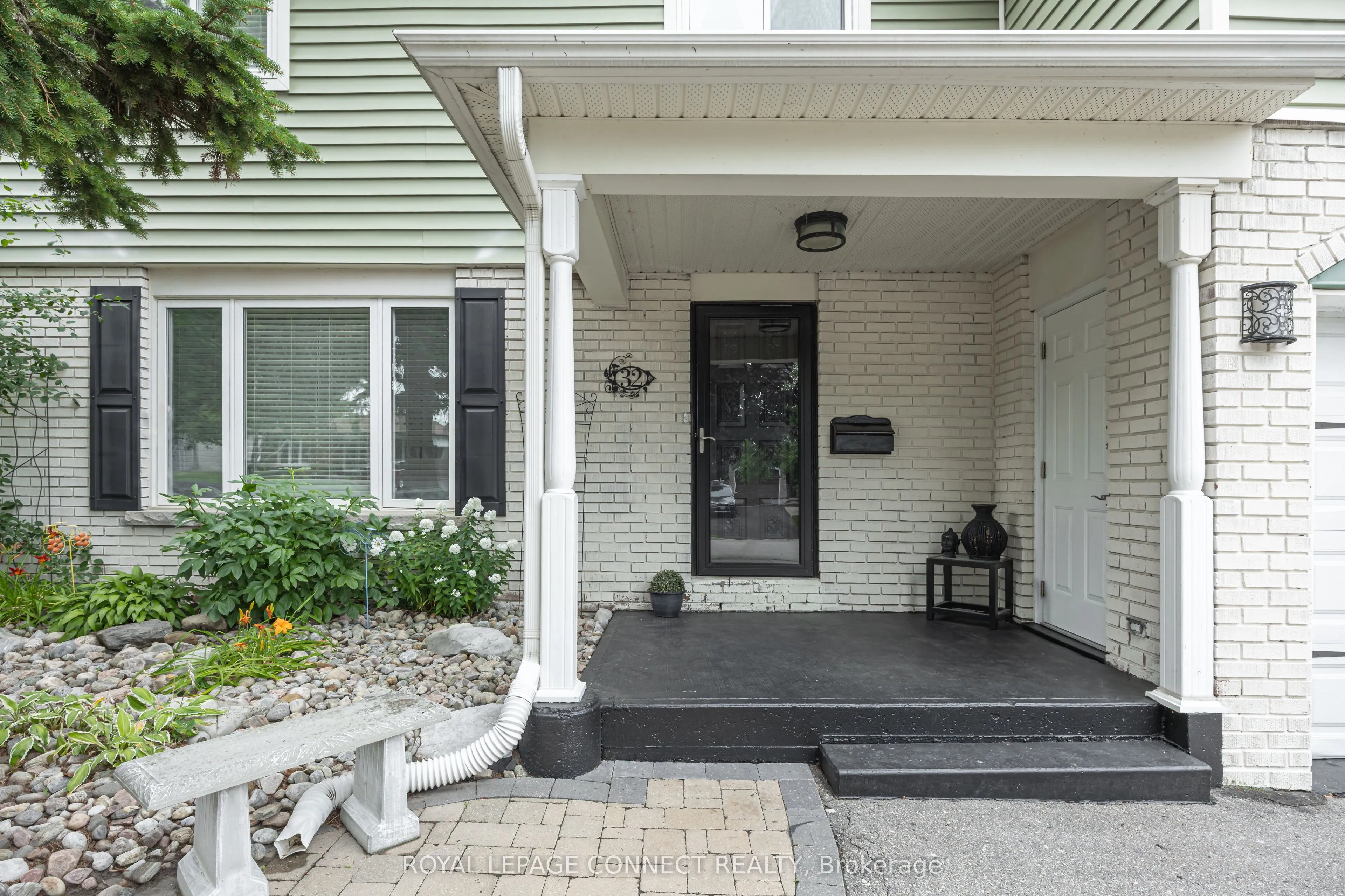 32 Harland Crescent