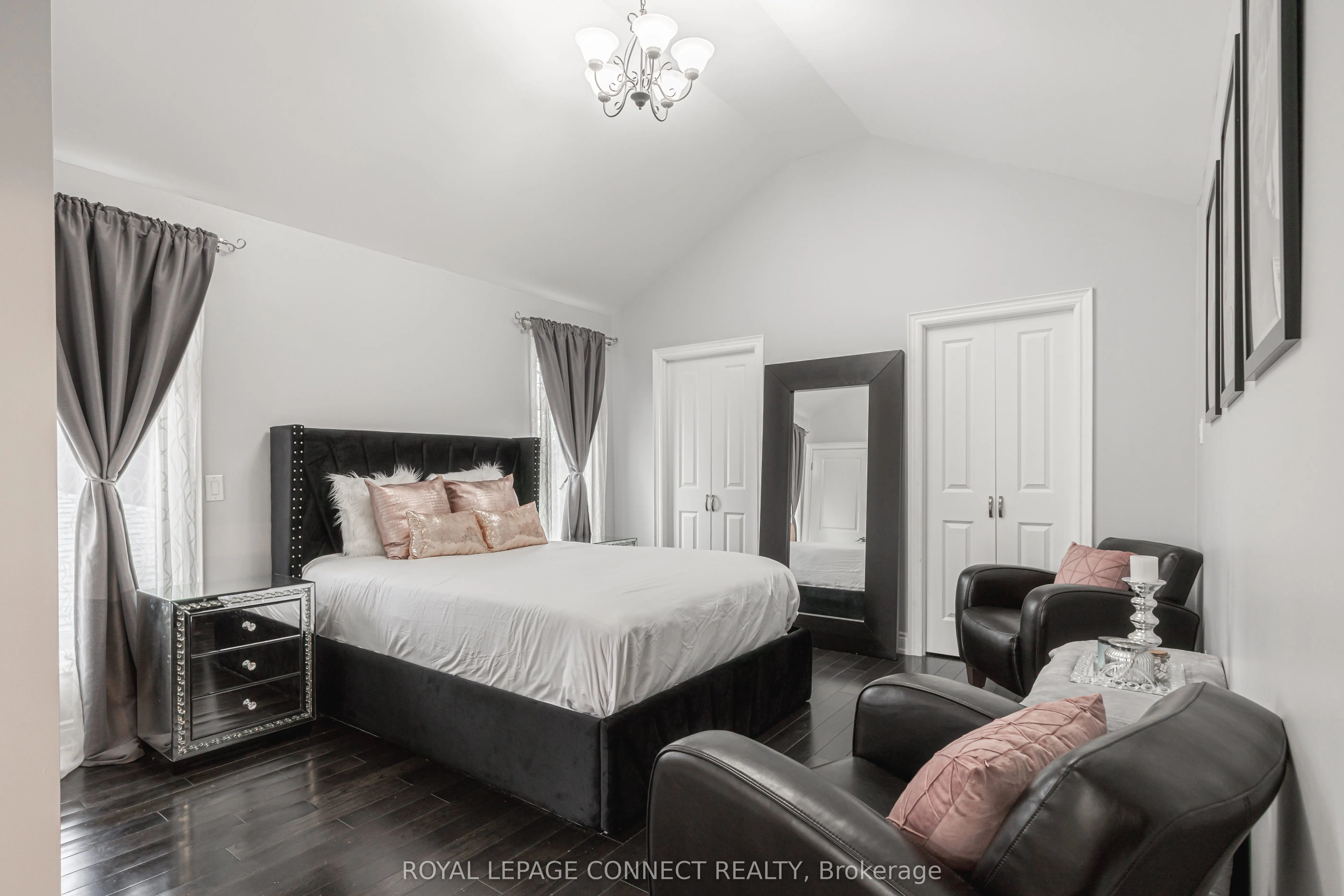 32 Harland Crescent