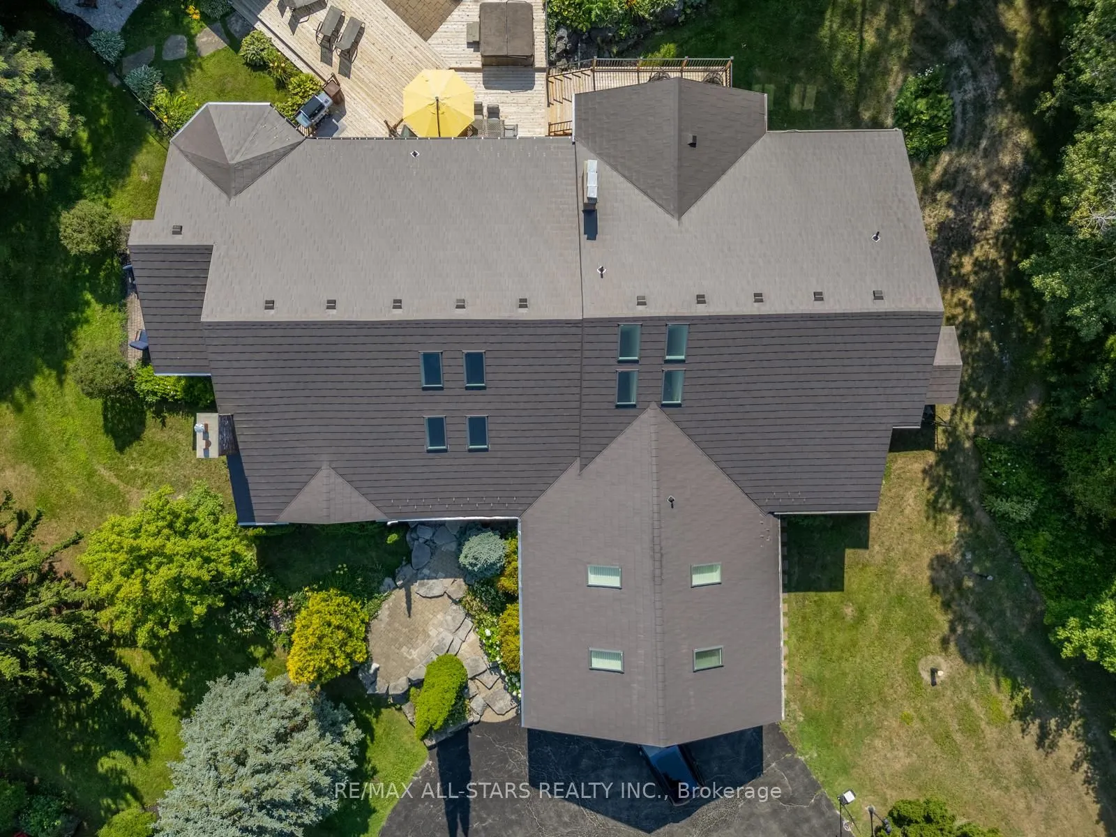 64 Woodbridge Circle