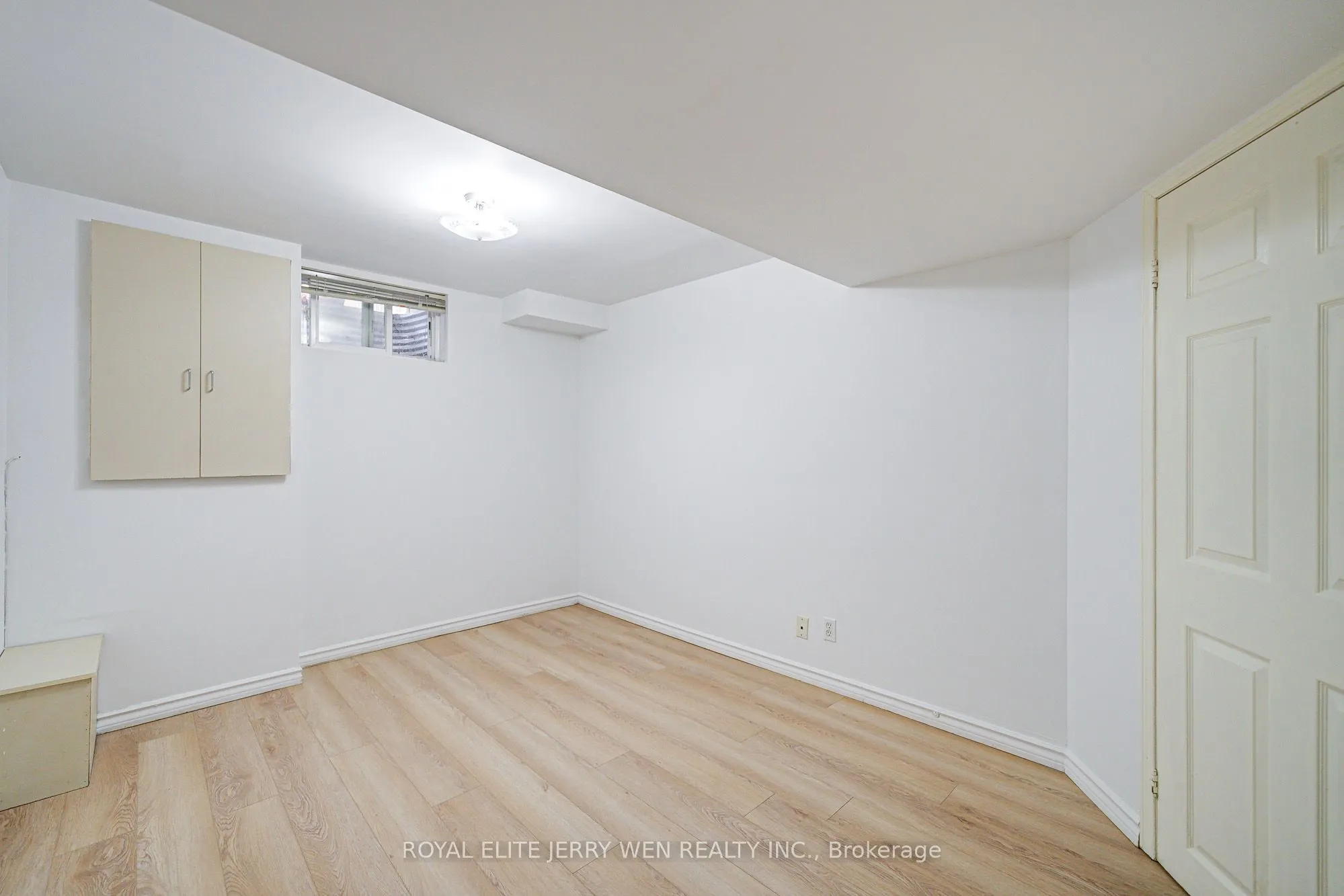 27 Dalbret Crescent