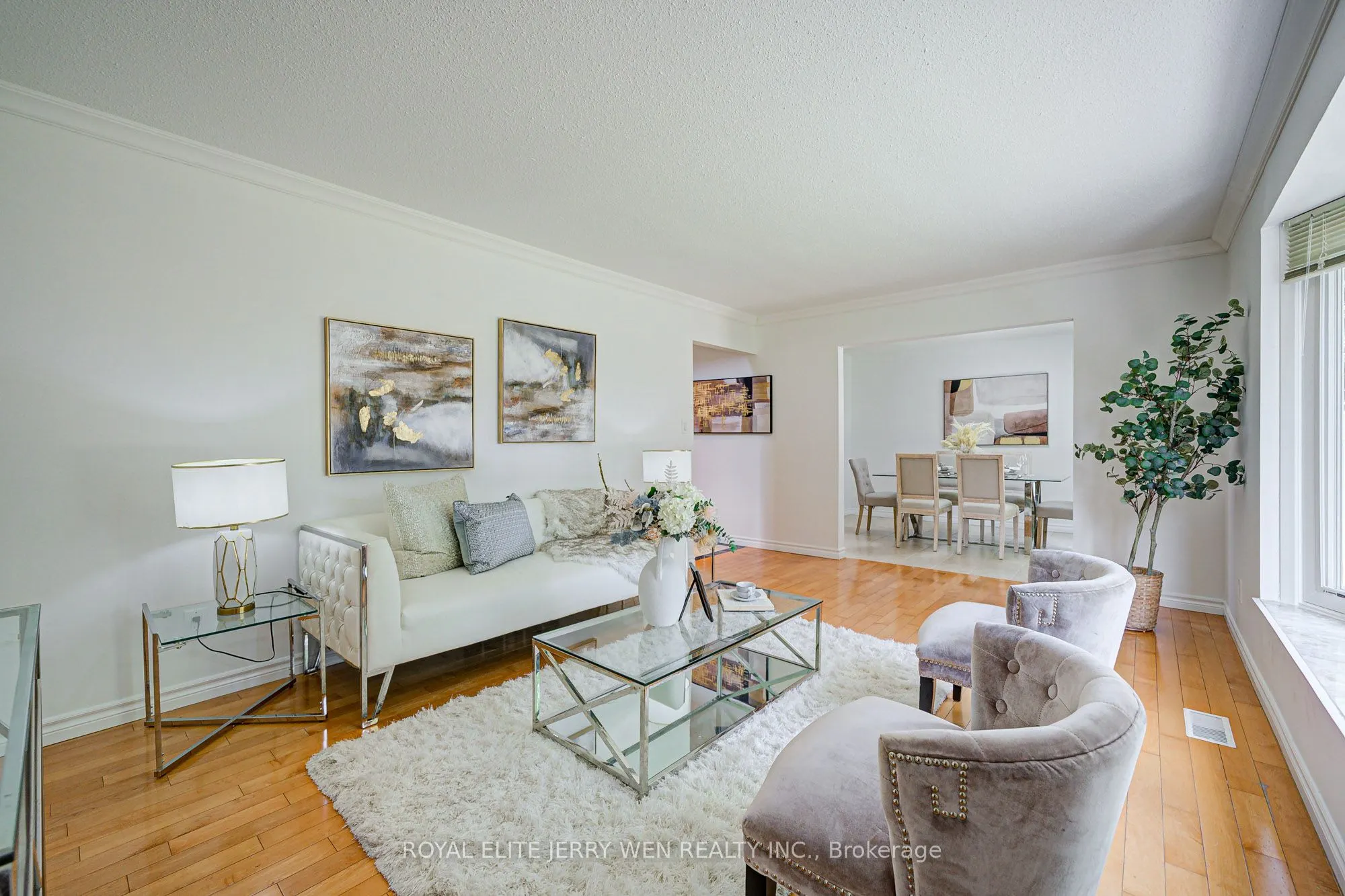 27 Dalbret Crescent