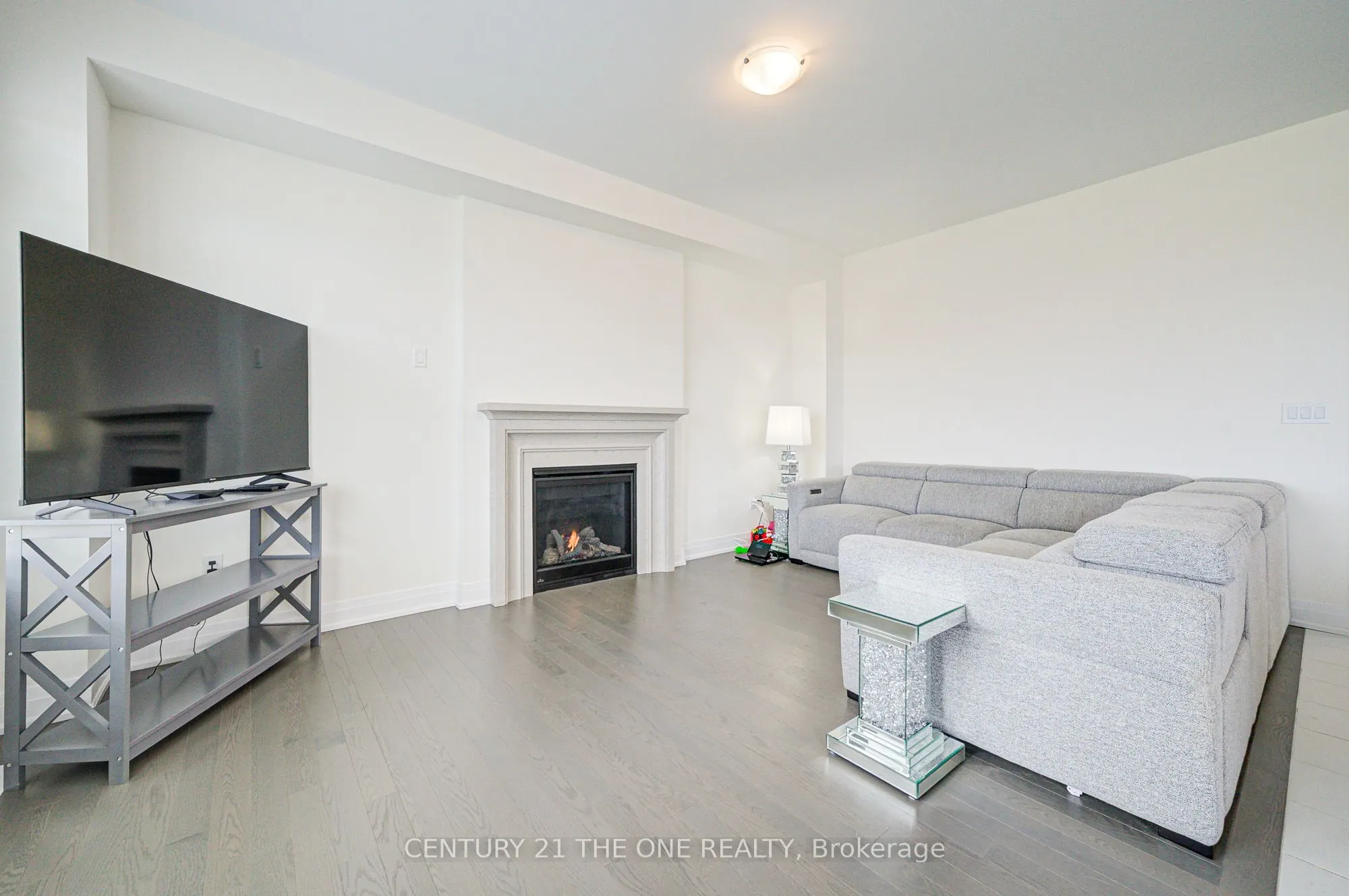 2 Wesley Brooks Street