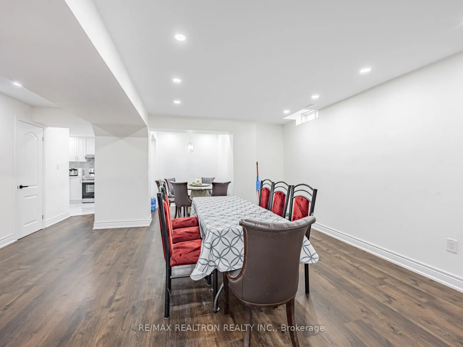 7 Aquilina Court