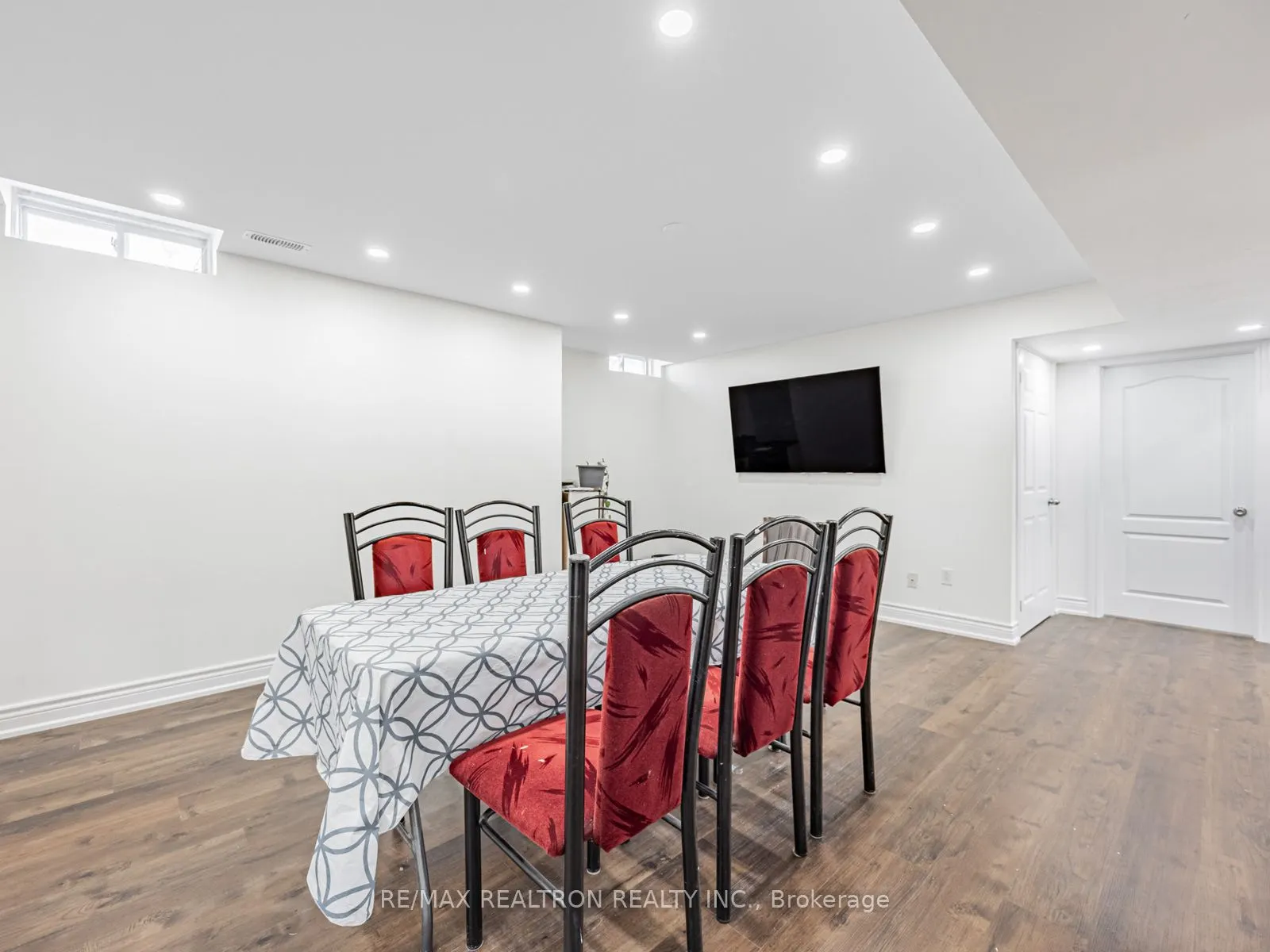 7 Aquilina Court