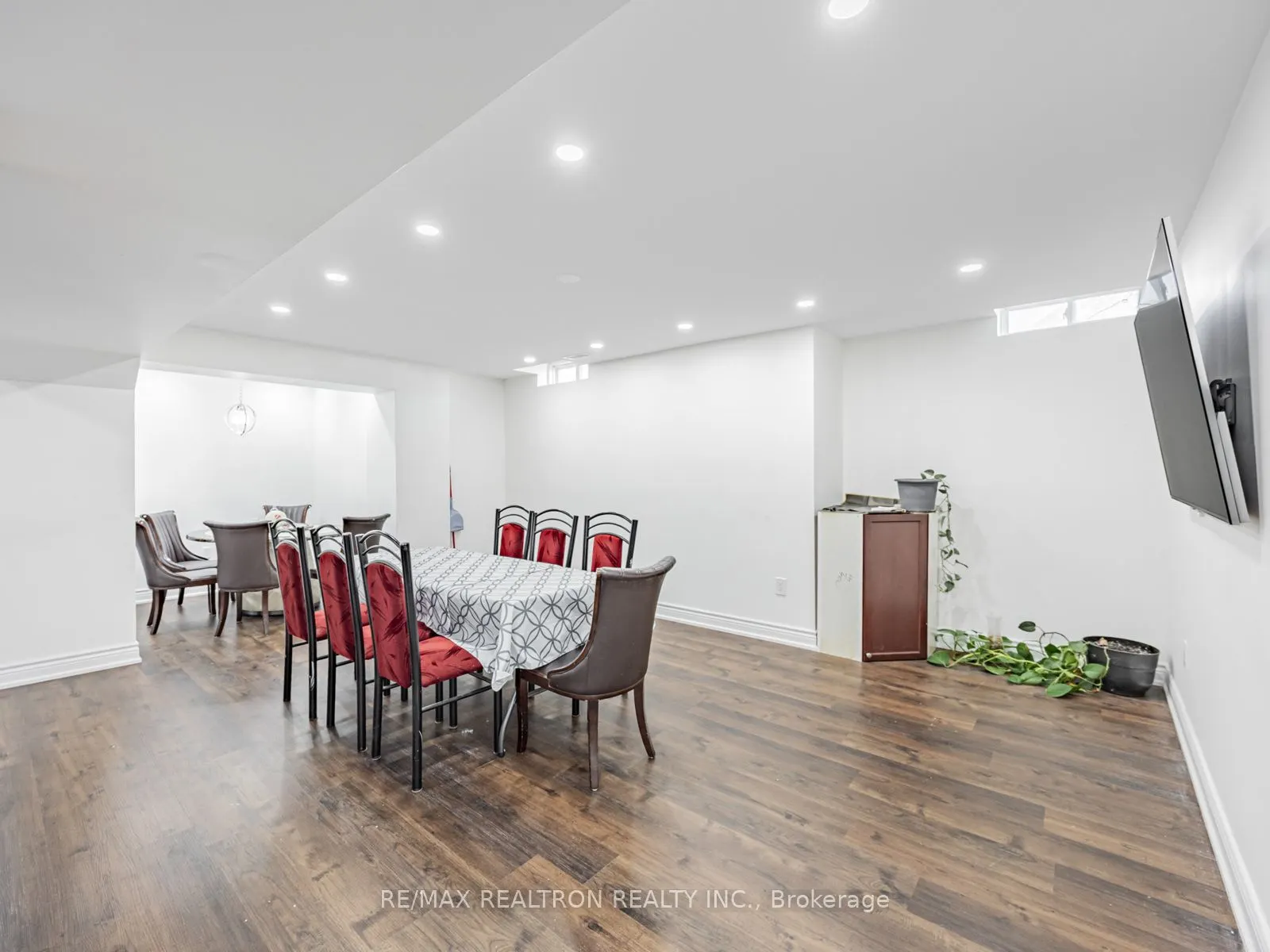 7 Aquilina Court