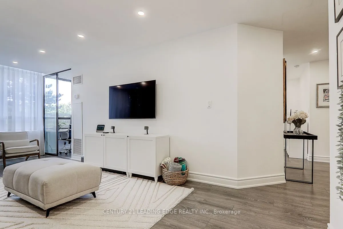 55 Bamburgh Circle, #102