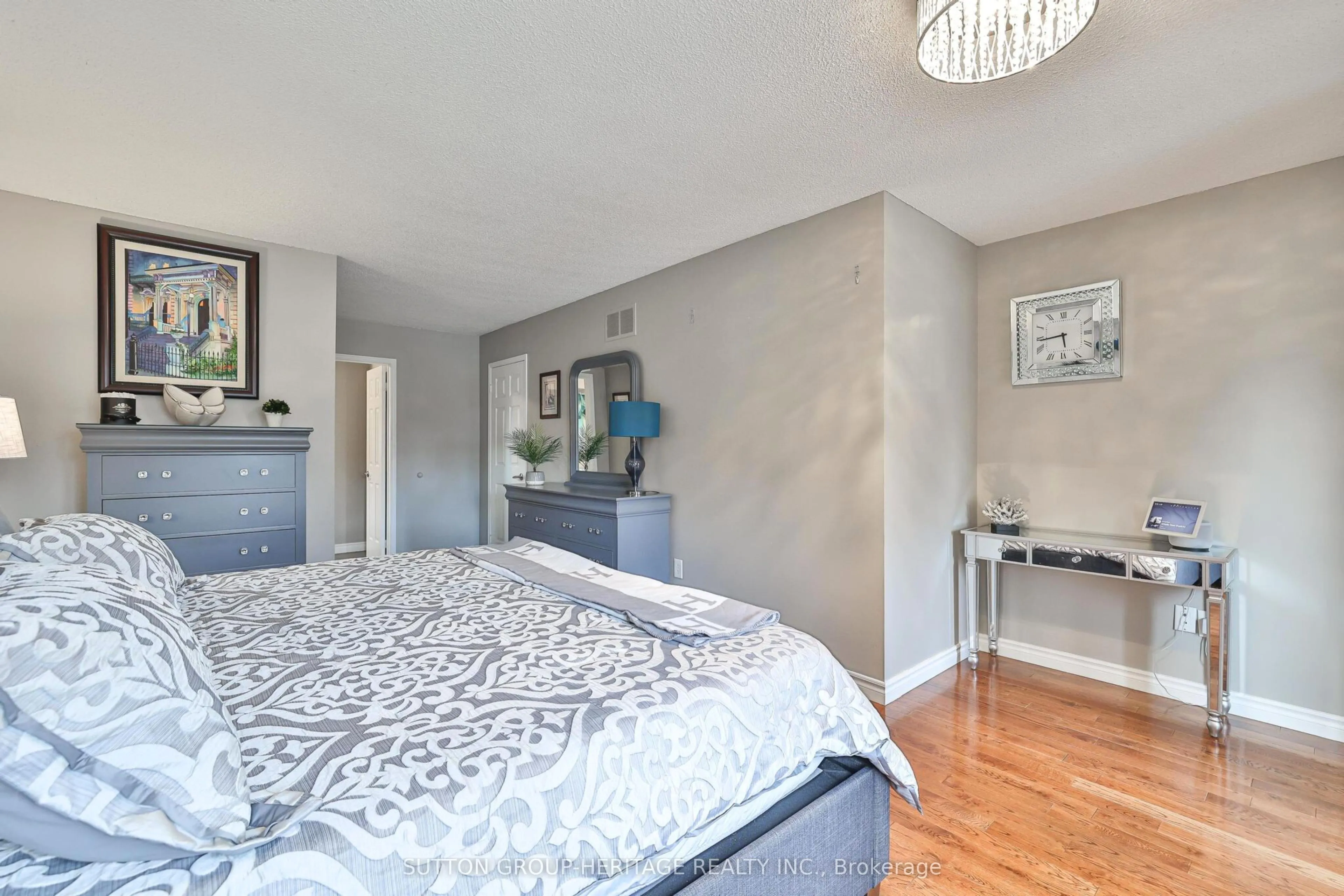 8 Turriff Crescent