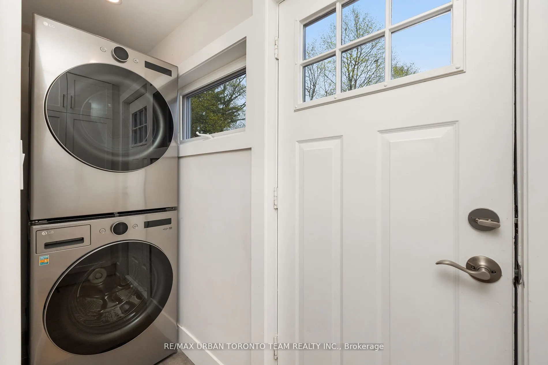 3517 St Clair Avenue E, #Upper