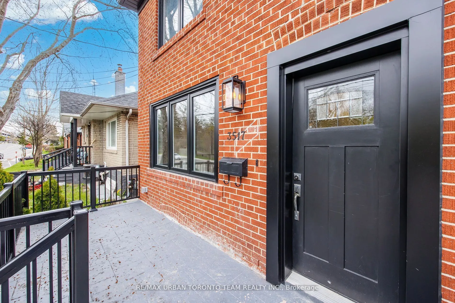 3517 St Clair Avenue E, #Upper