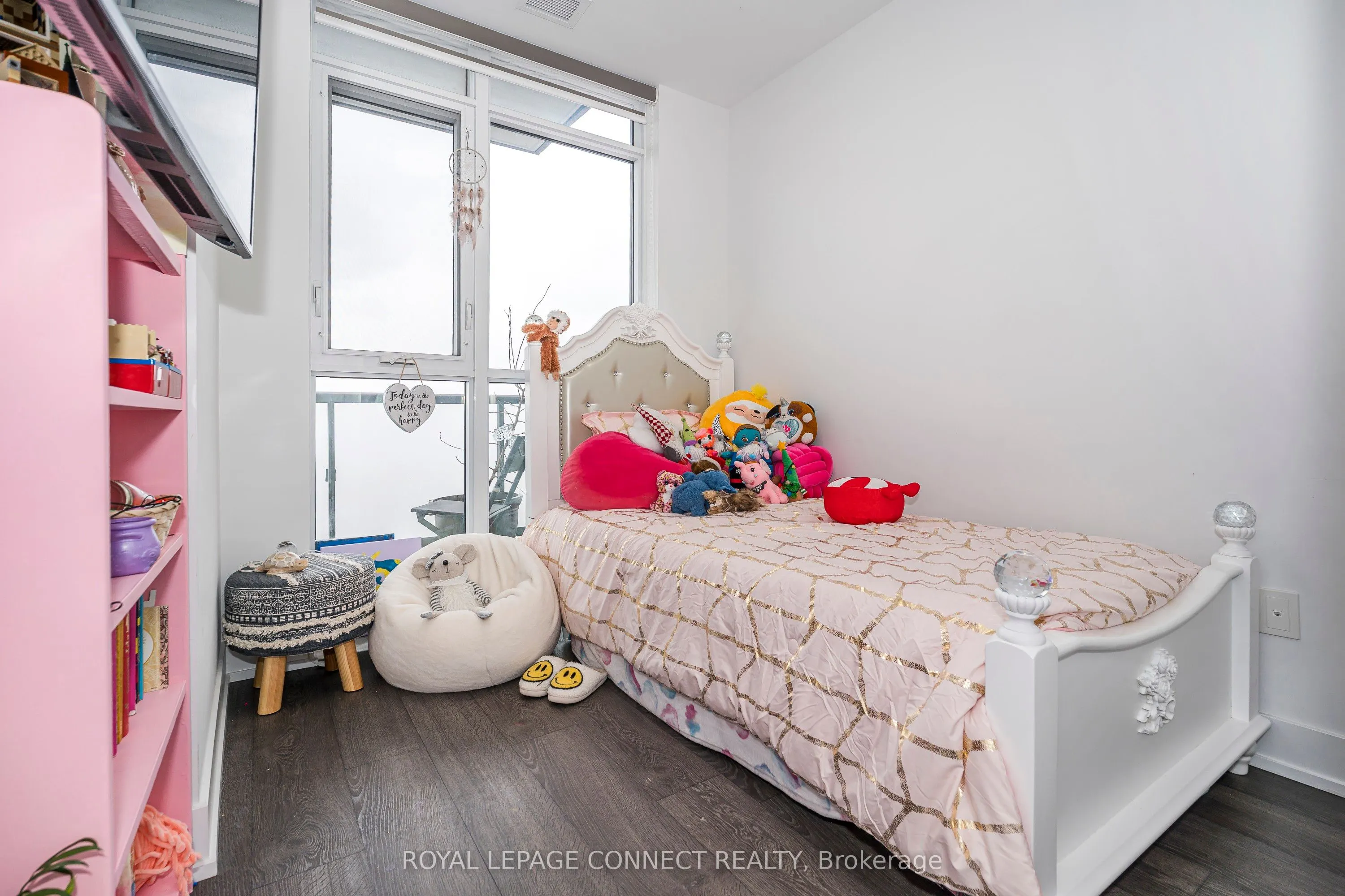2550 Simcoe Street N, #718