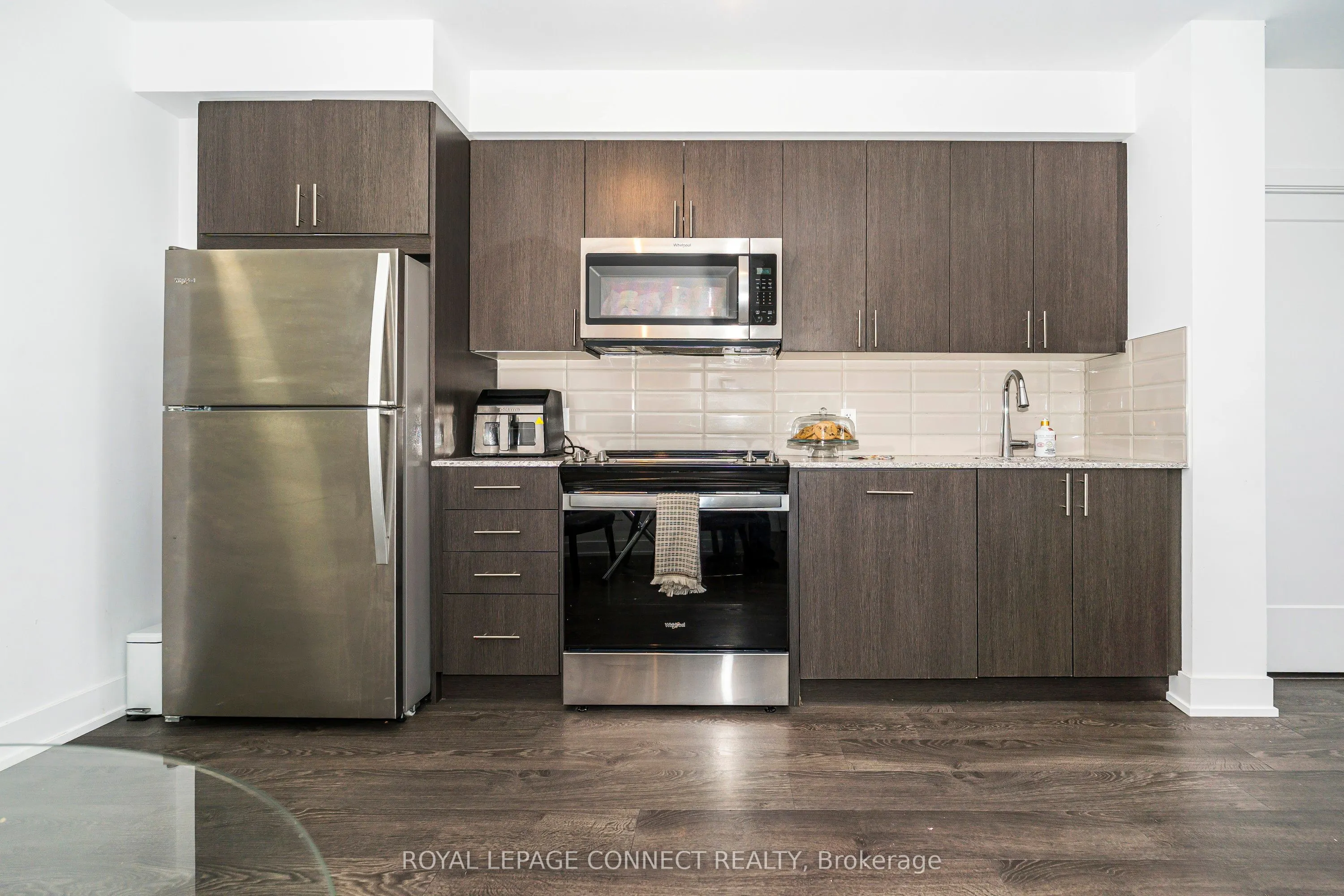 2550 Simcoe Street N, #718