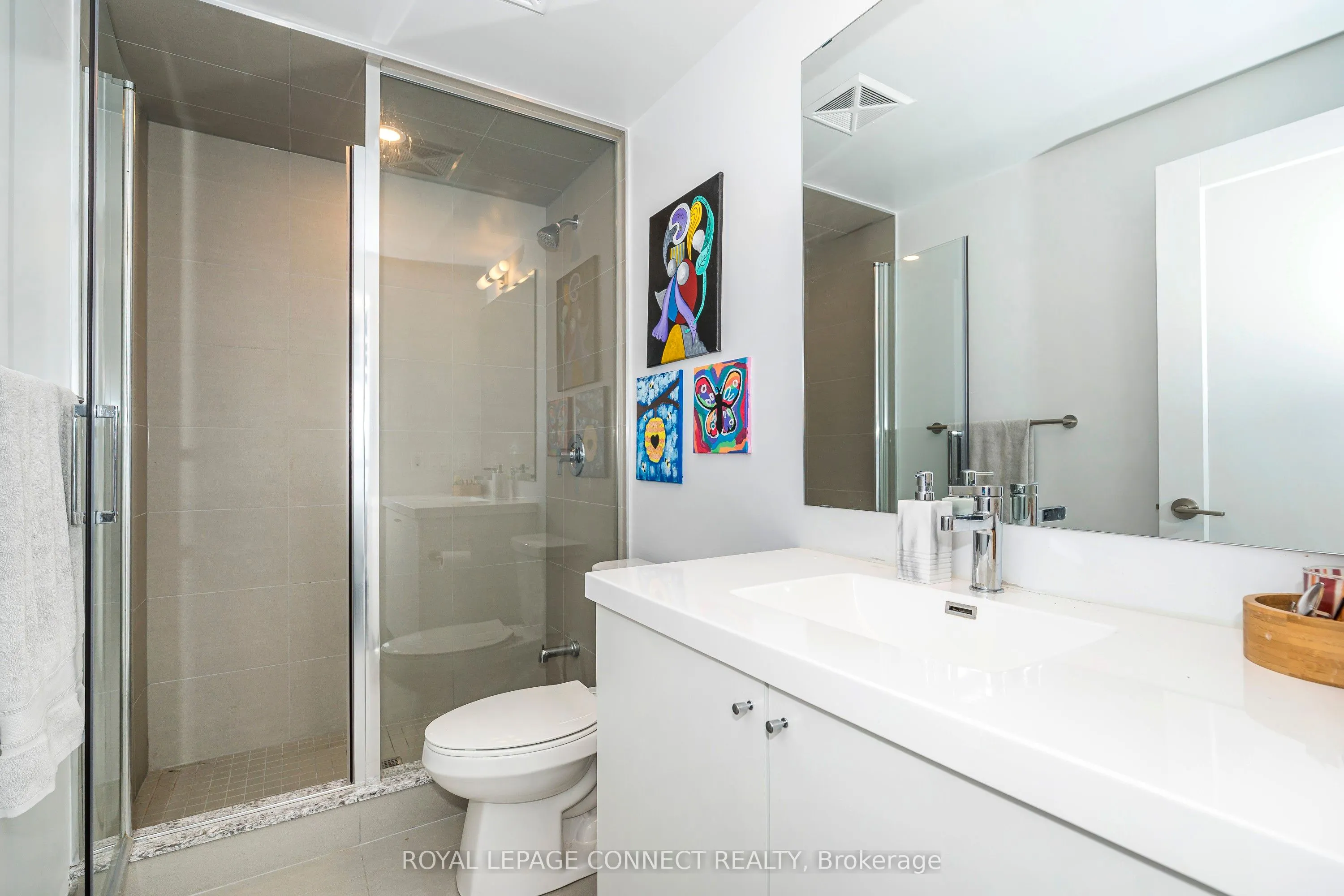 2550 Simcoe Street N, #718