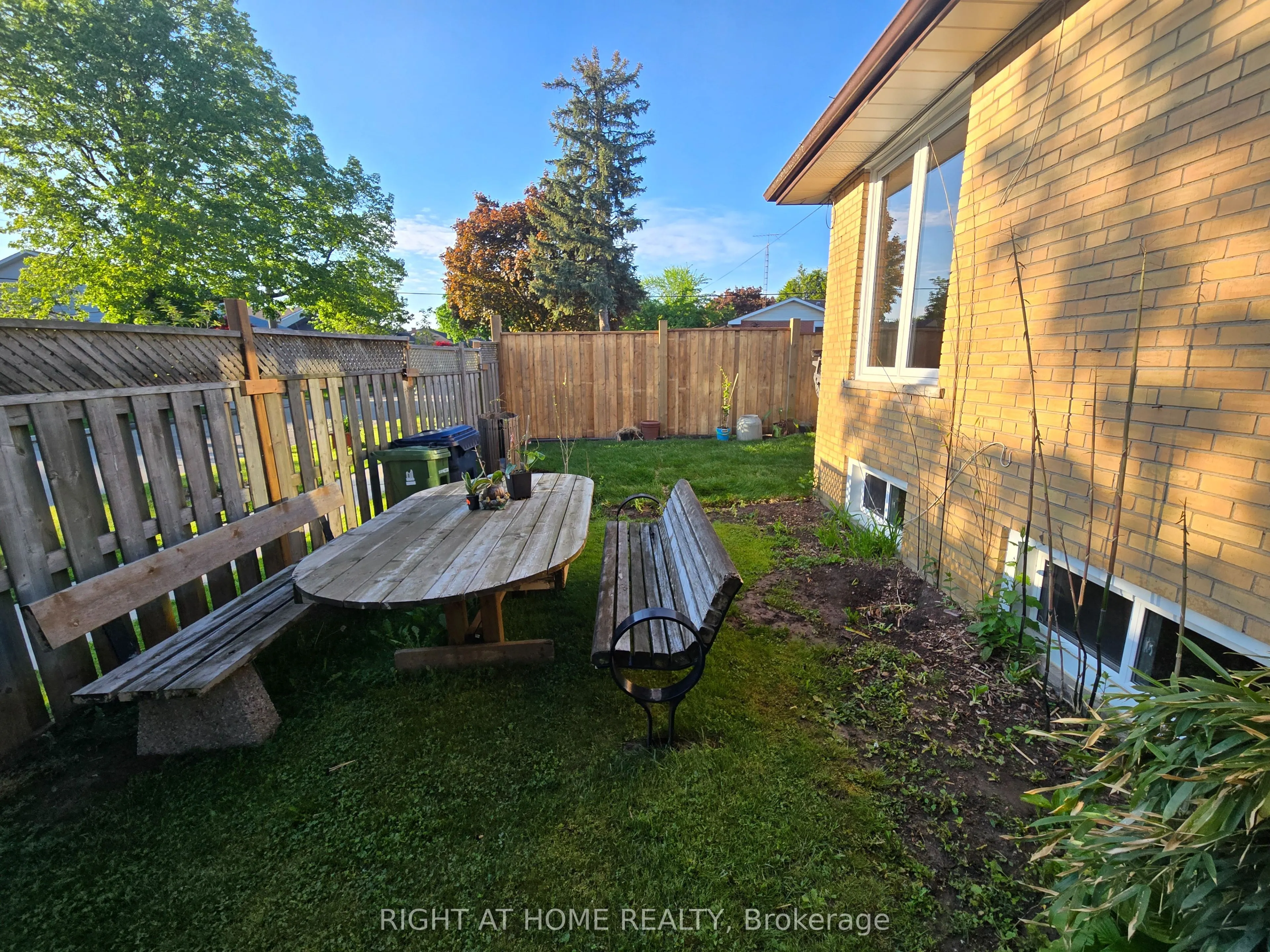 2 Emmeline Crescent