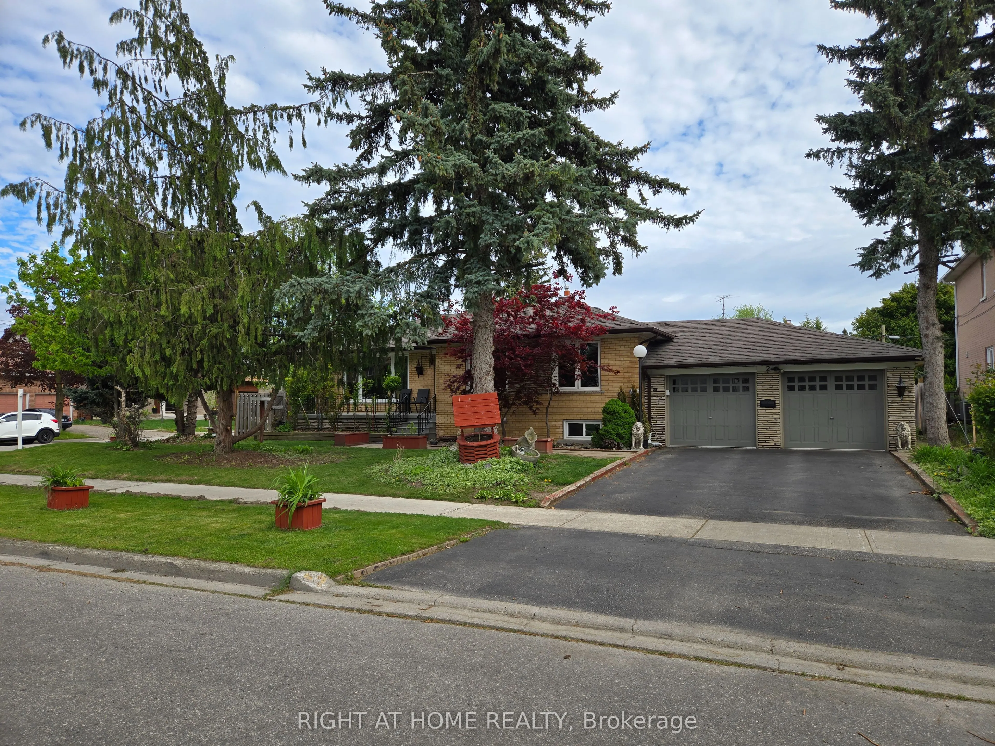 2 Emmeline Crescent
