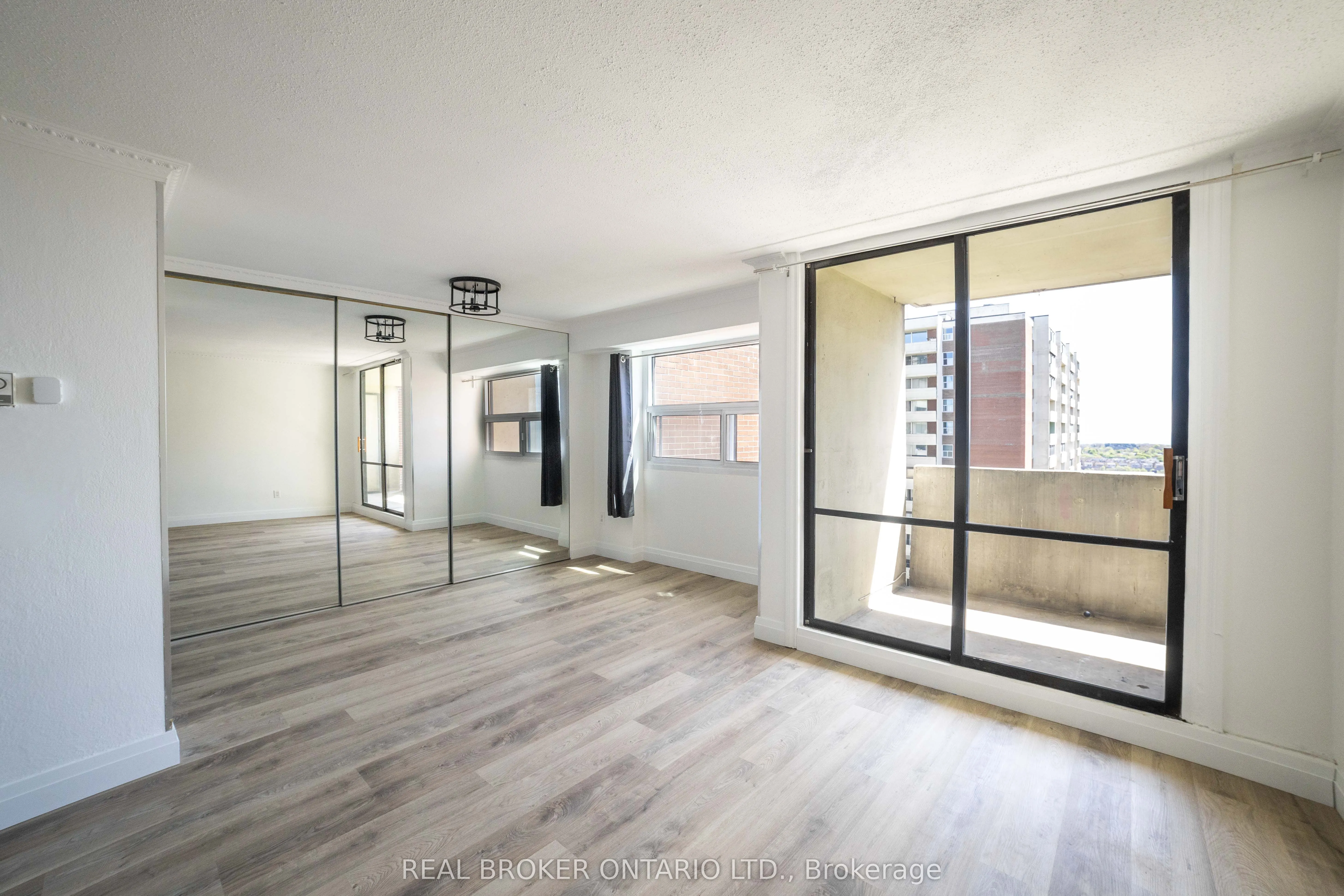 3 Massey Square, #2704