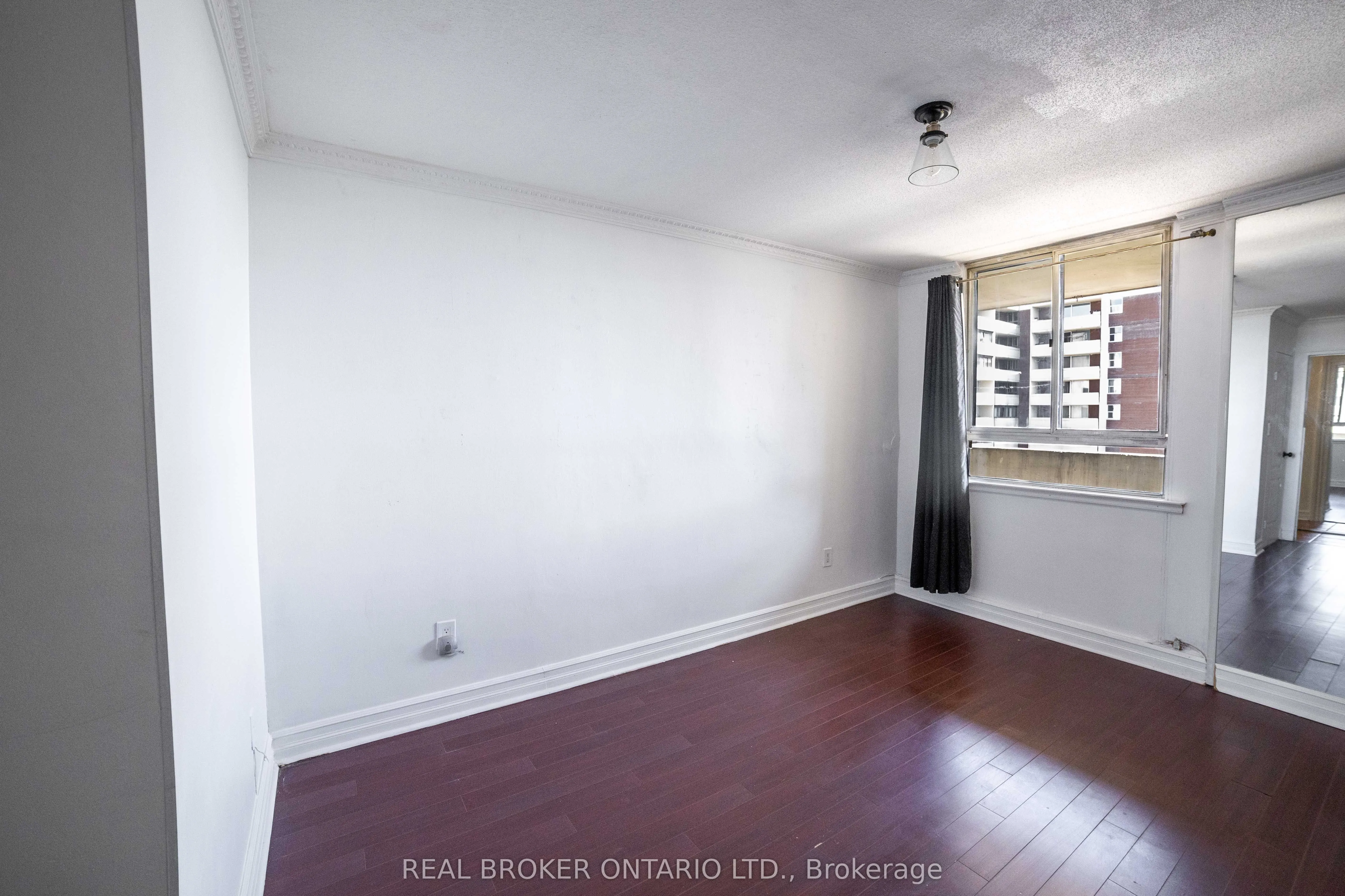 3 Massey Square, #2704