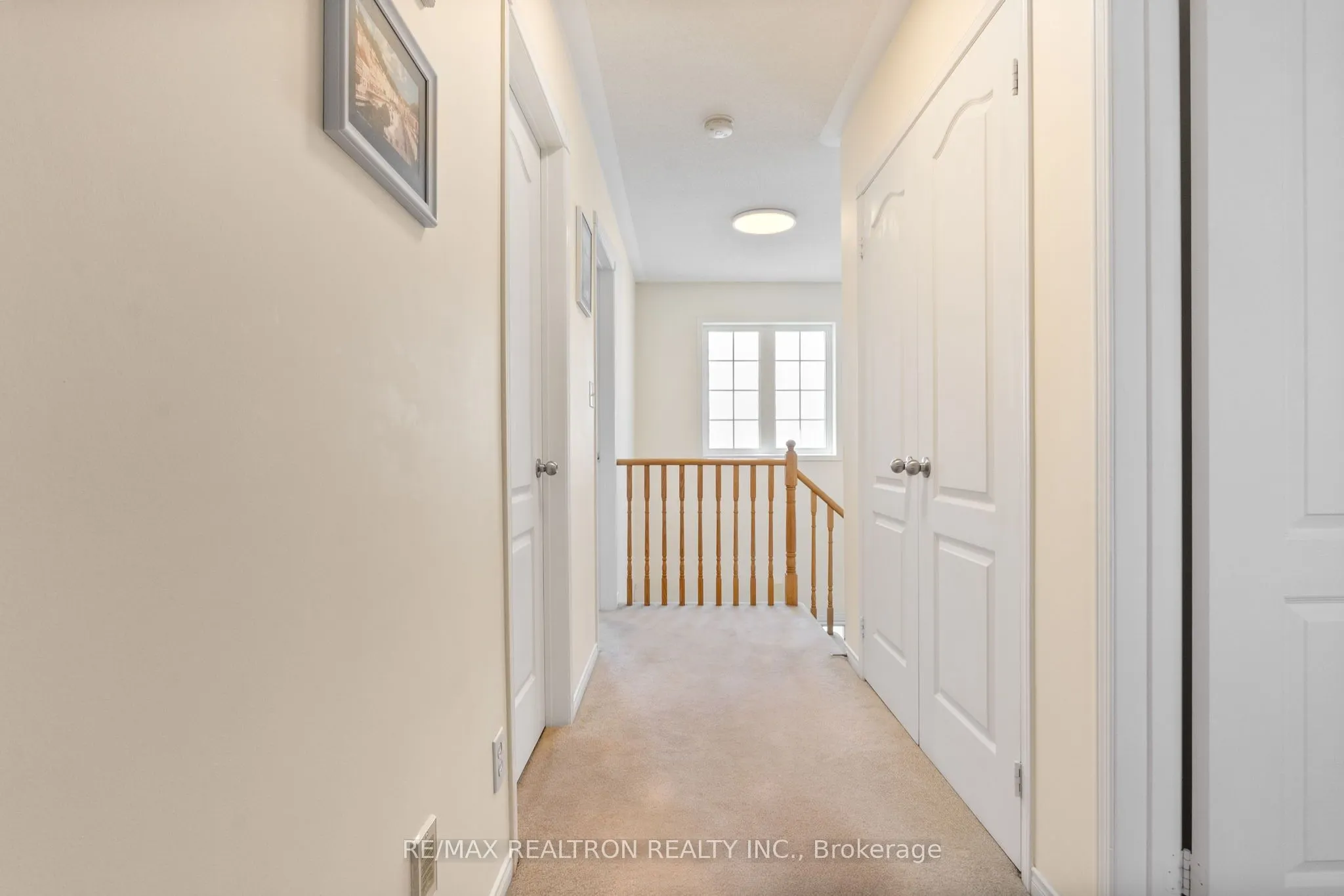 1308 Ashgrove Crescent