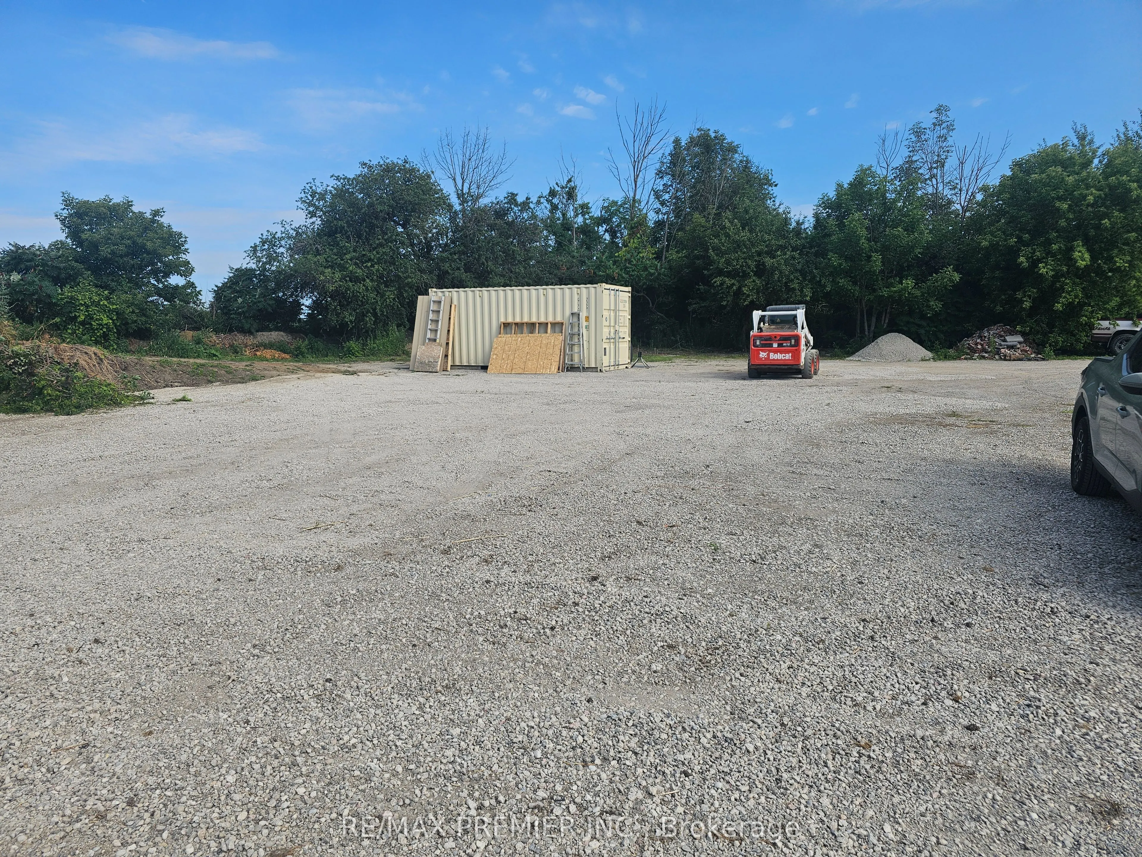 2142 Rundle Road, #OUTDOOR STORAGE