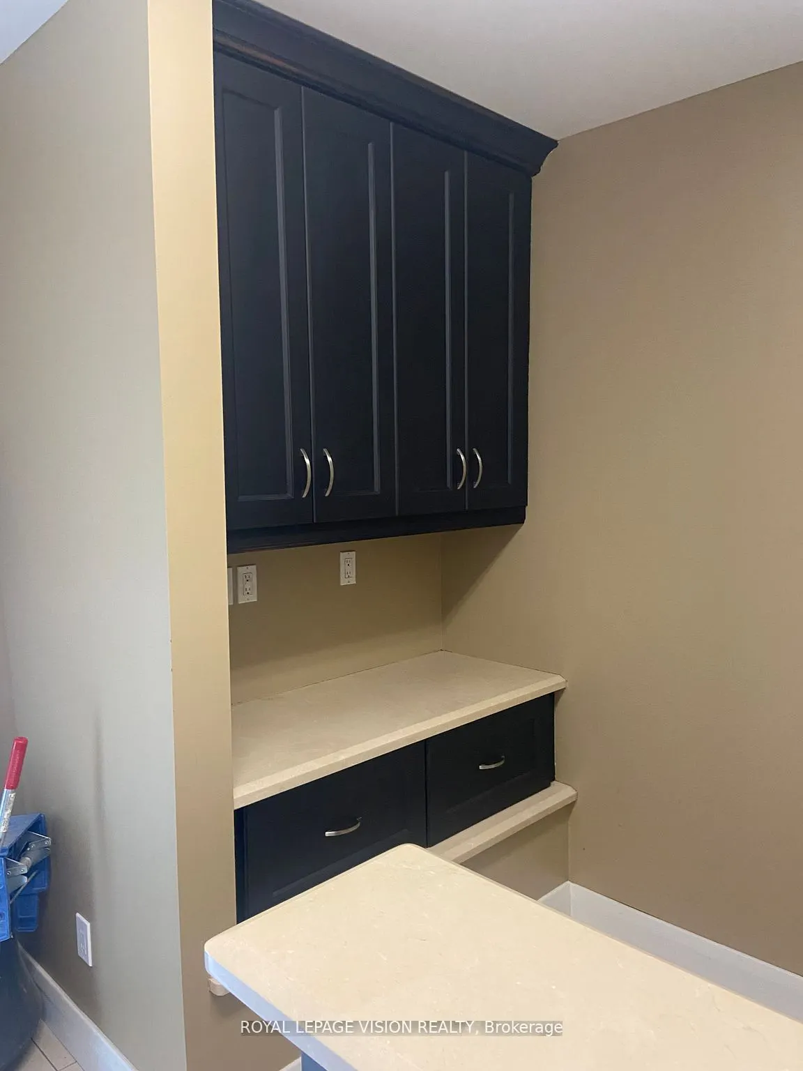 946 Simcoe Street N, #Unit 2
