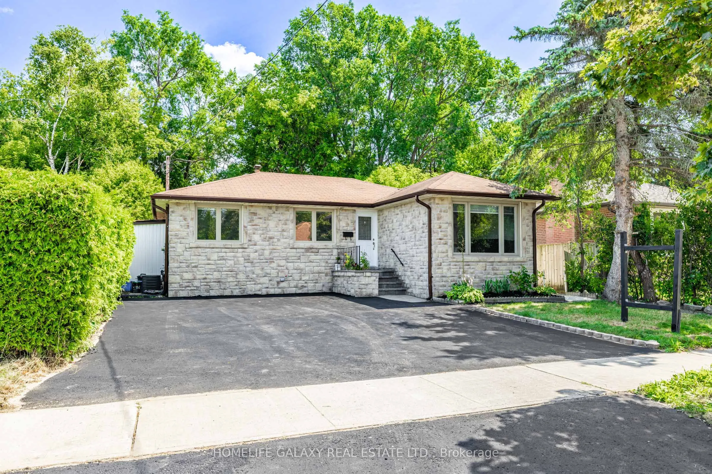 133 Lupin Drive