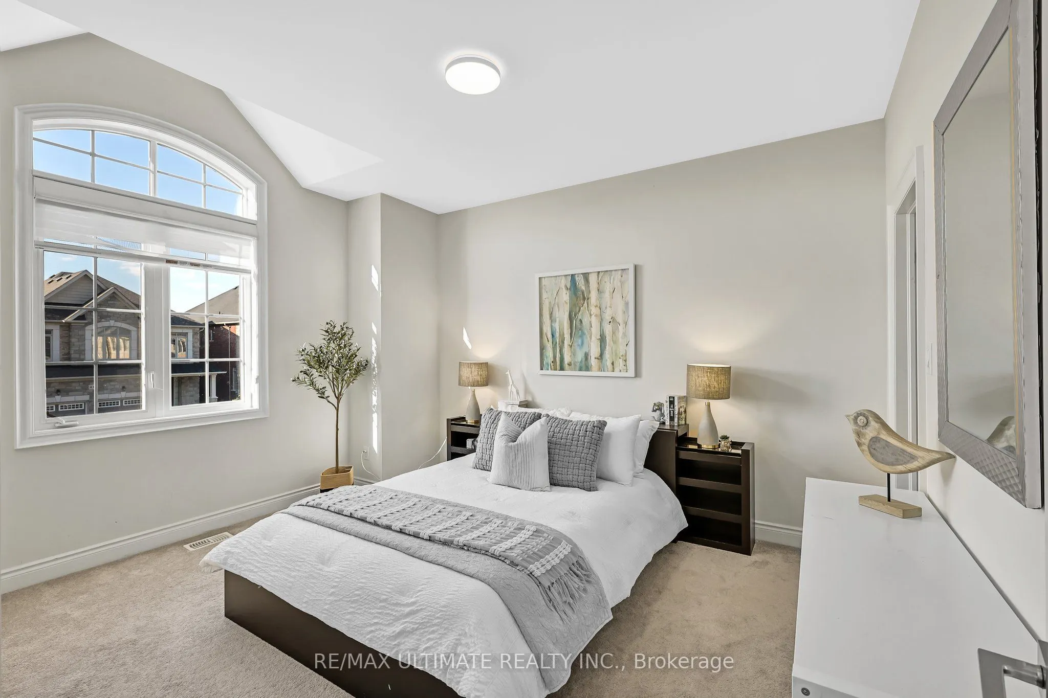 42 Donwoods Crescent