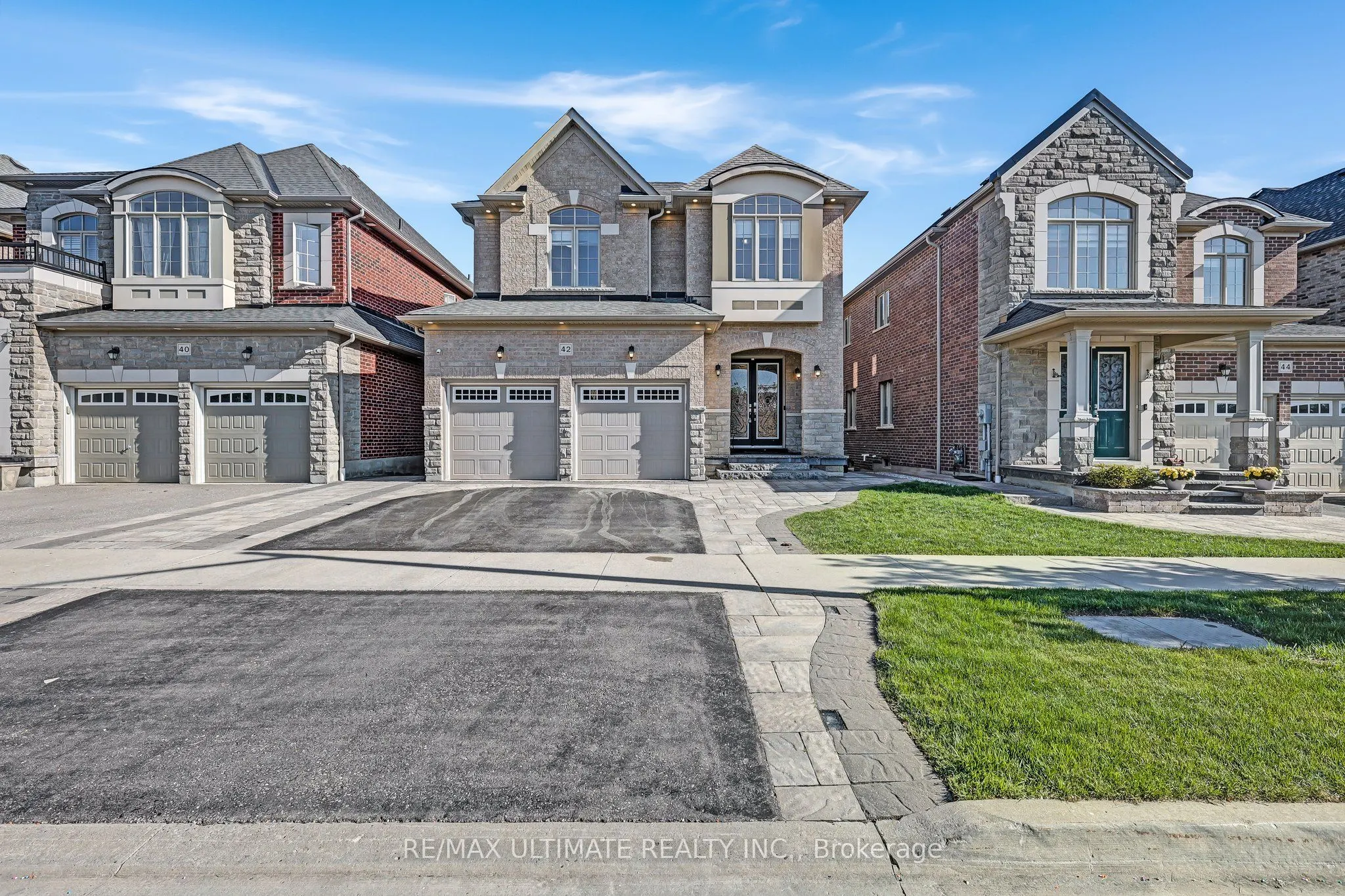 42 Donwoods Crescent