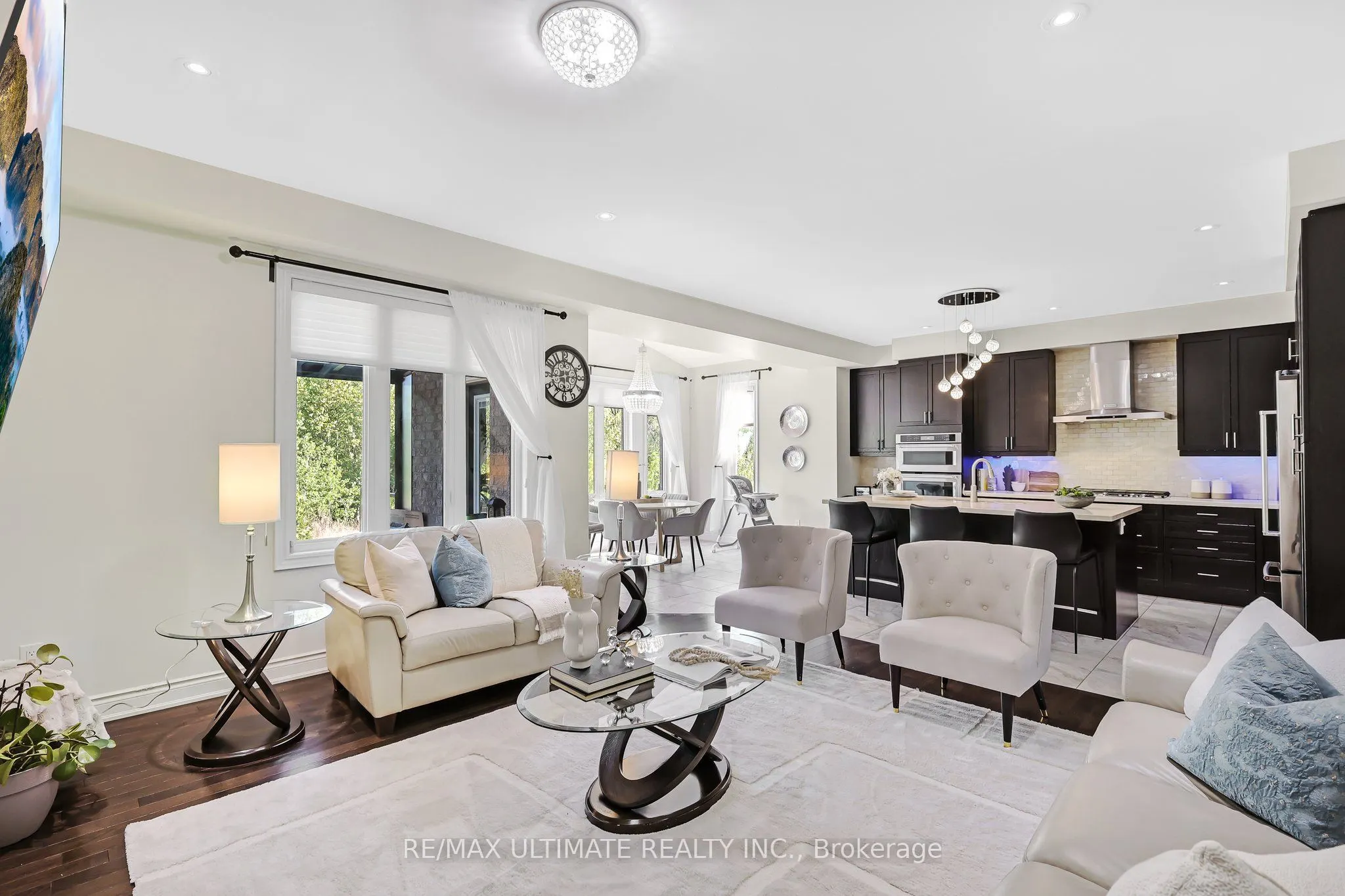 42 Donwoods Crescent