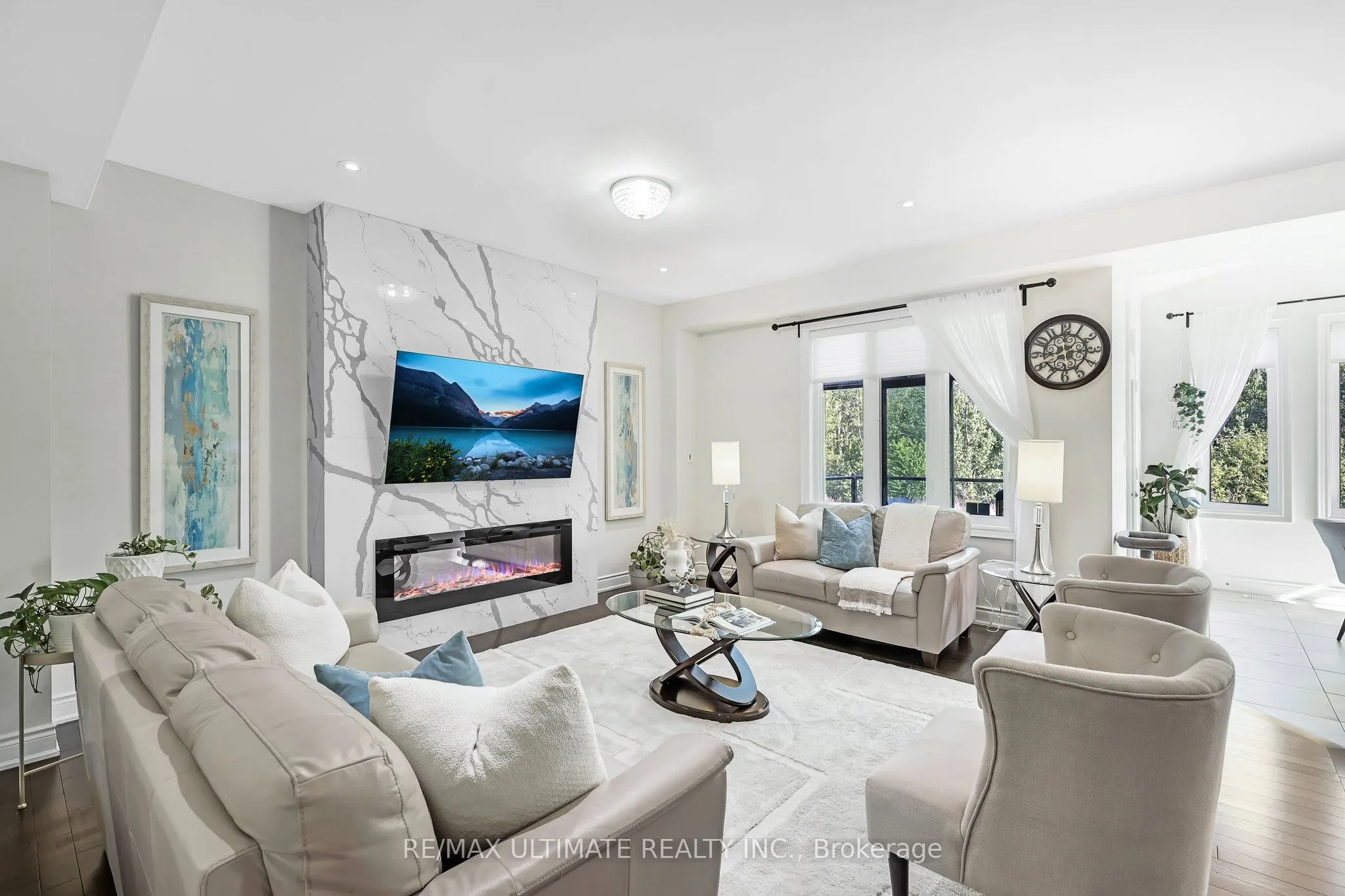 42 Donwoods Crescent