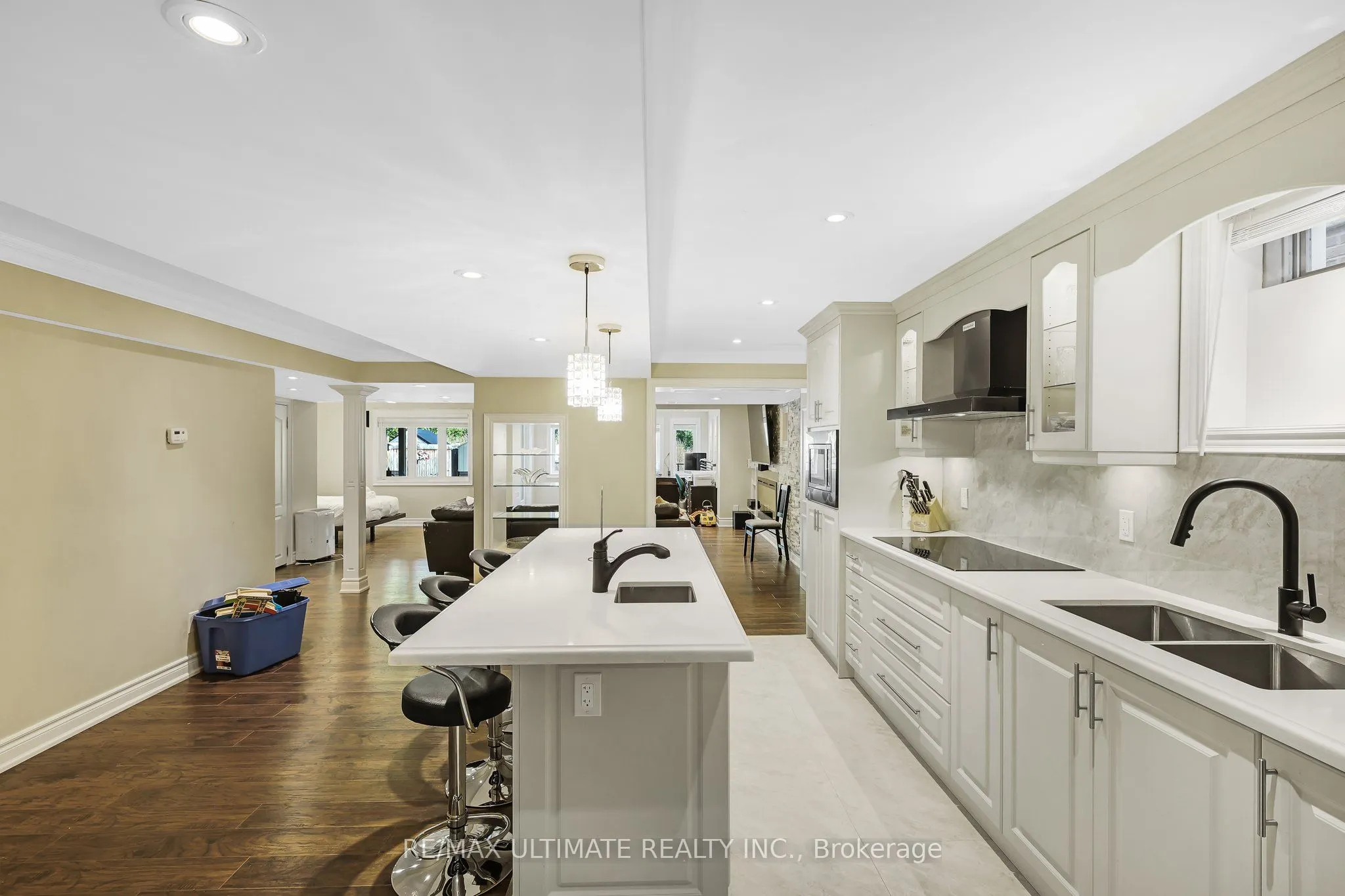 42 Donwoods Crescent