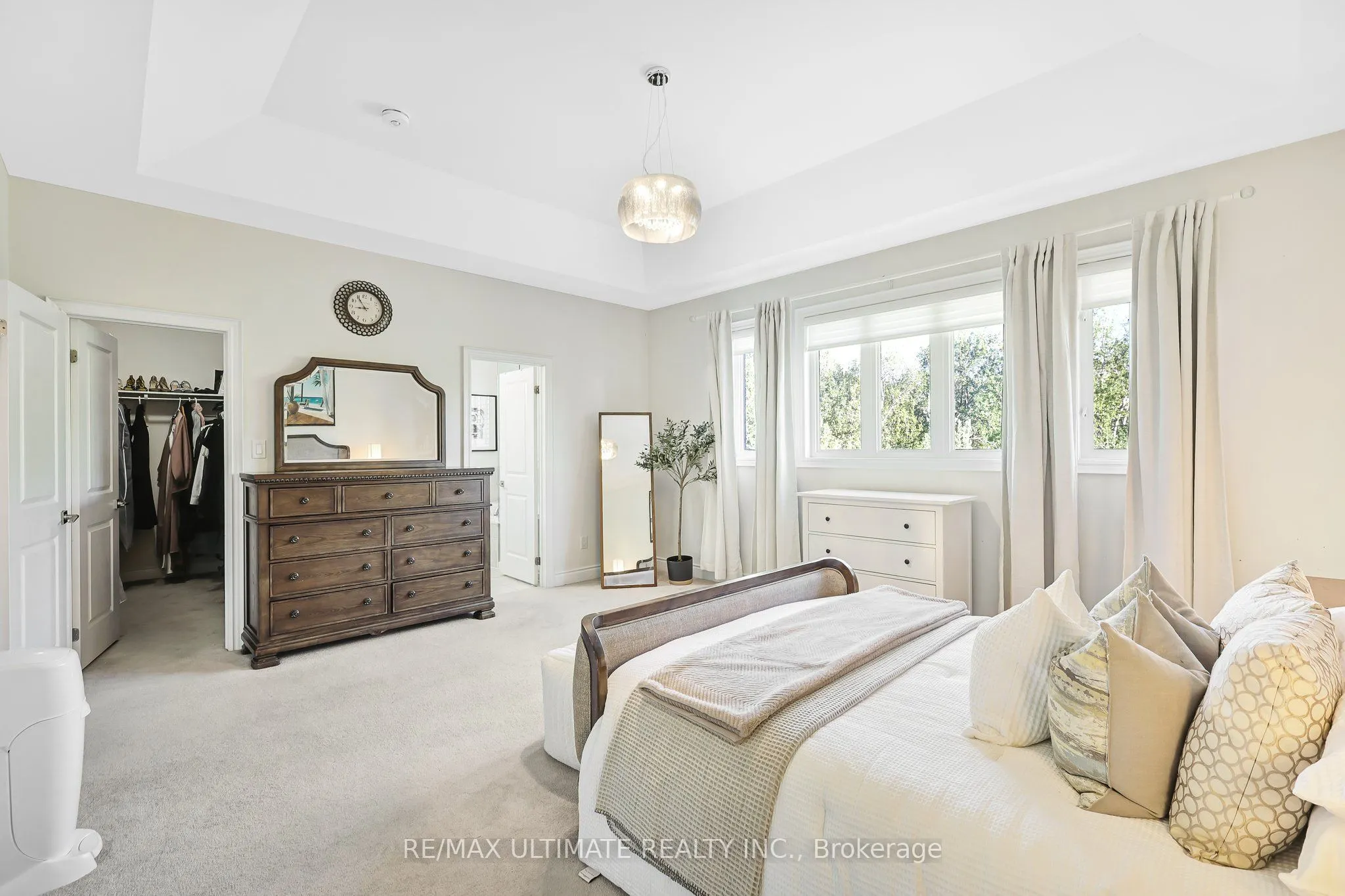 42 Donwoods Crescent