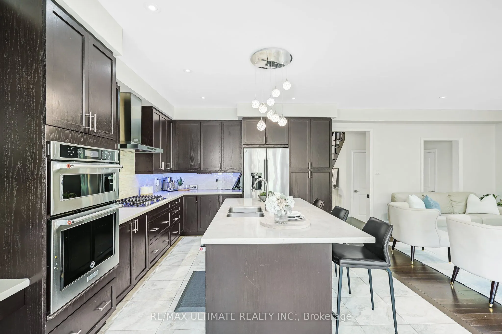 42 Donwoods Crescent