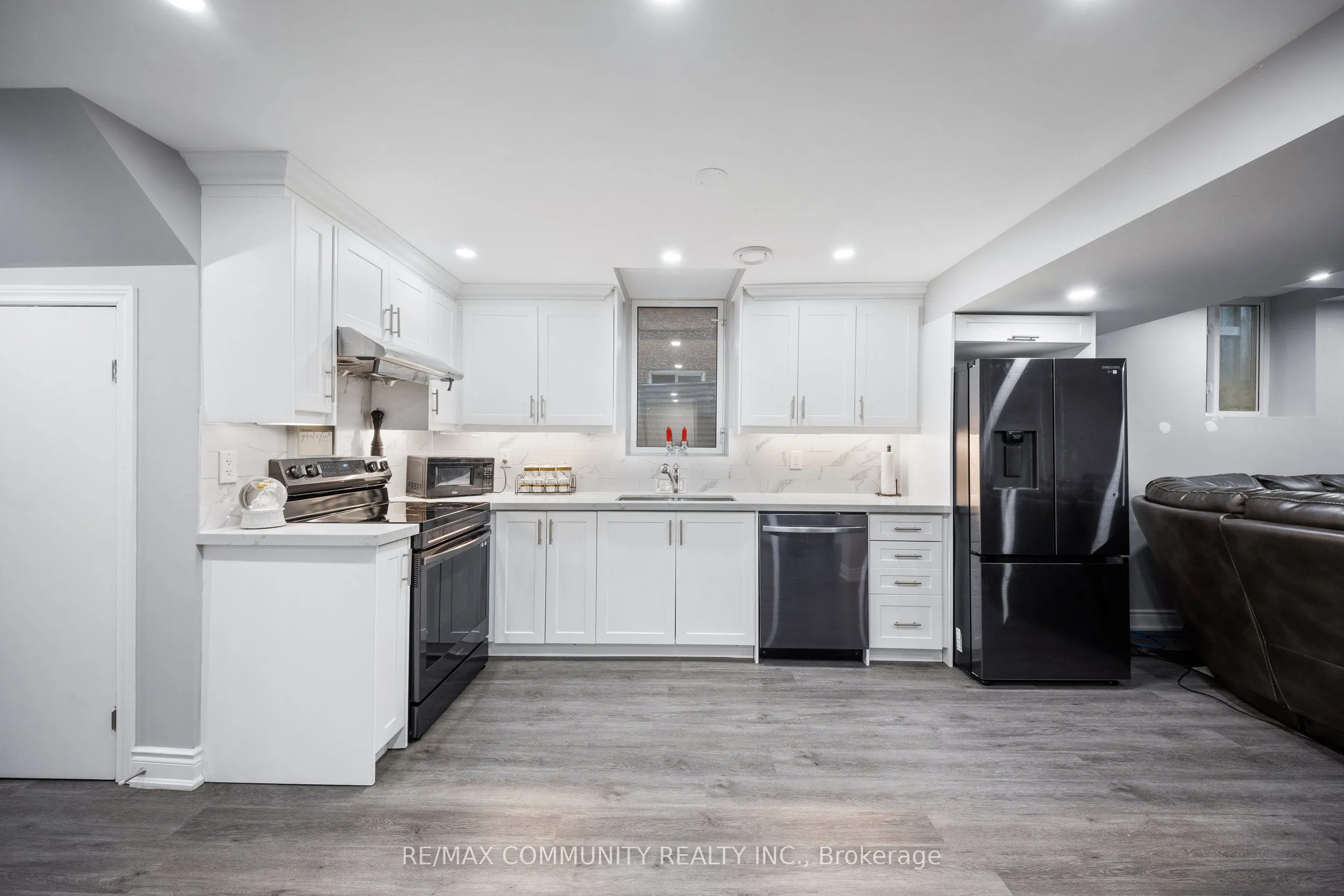 117 Sleepy Hollow Place