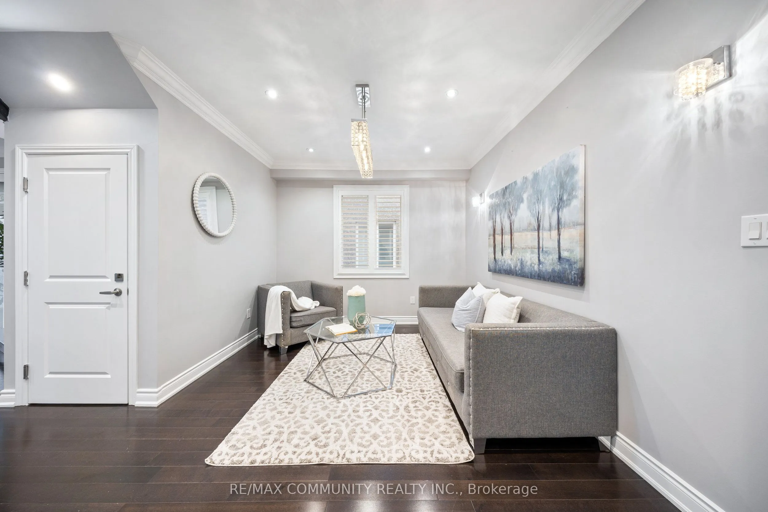 117 Sleepy Hollow Place