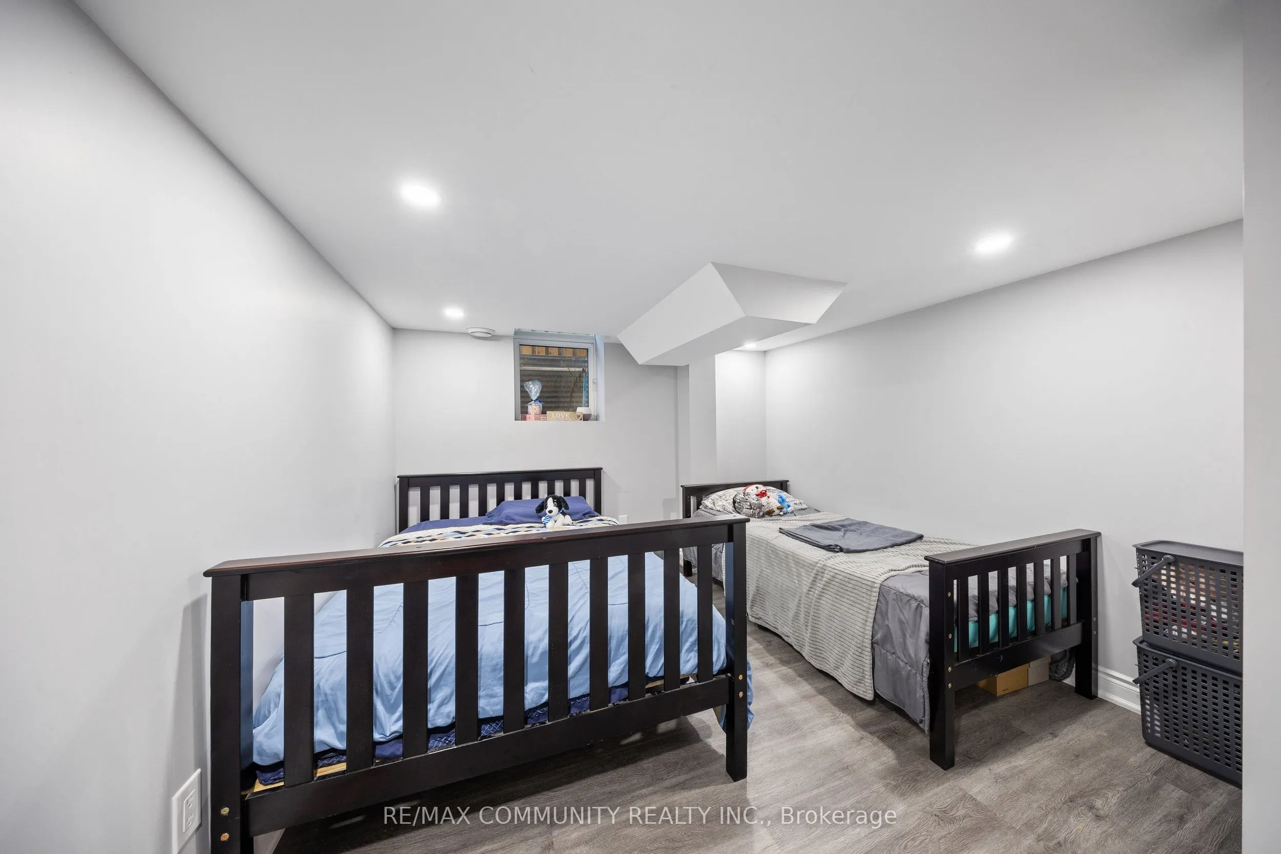 117 Sleepy Hollow Place