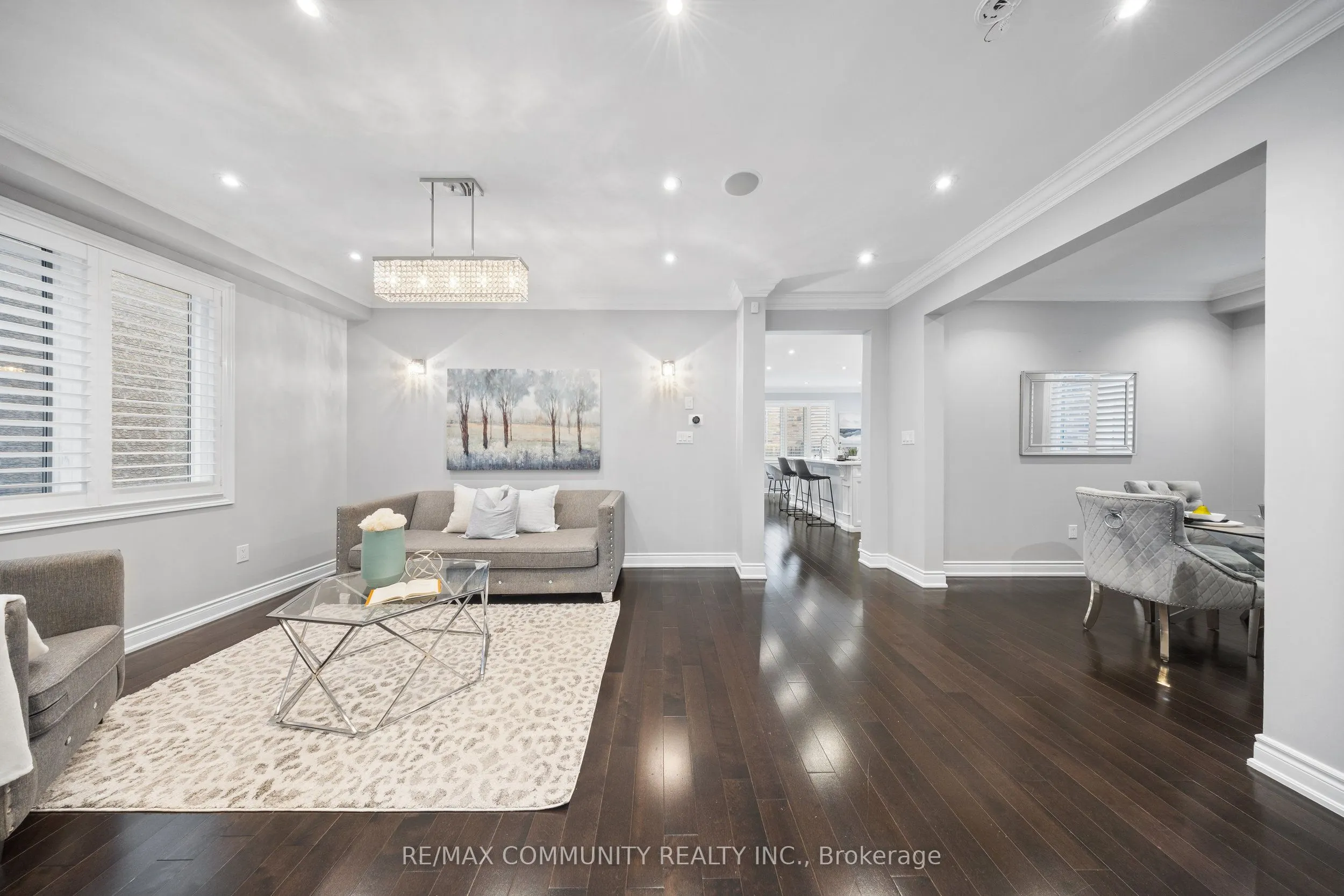 117 Sleepy Hollow Place