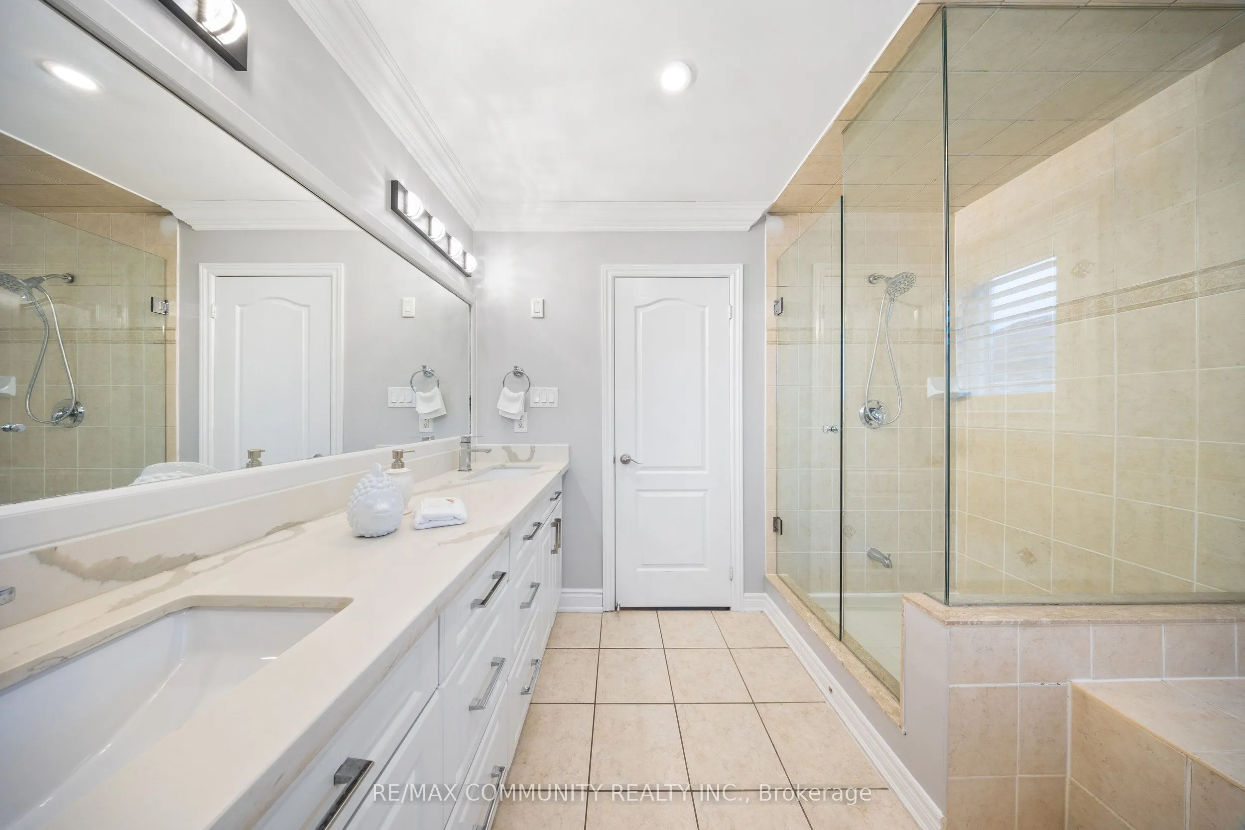 117 Sleepy Hollow Place