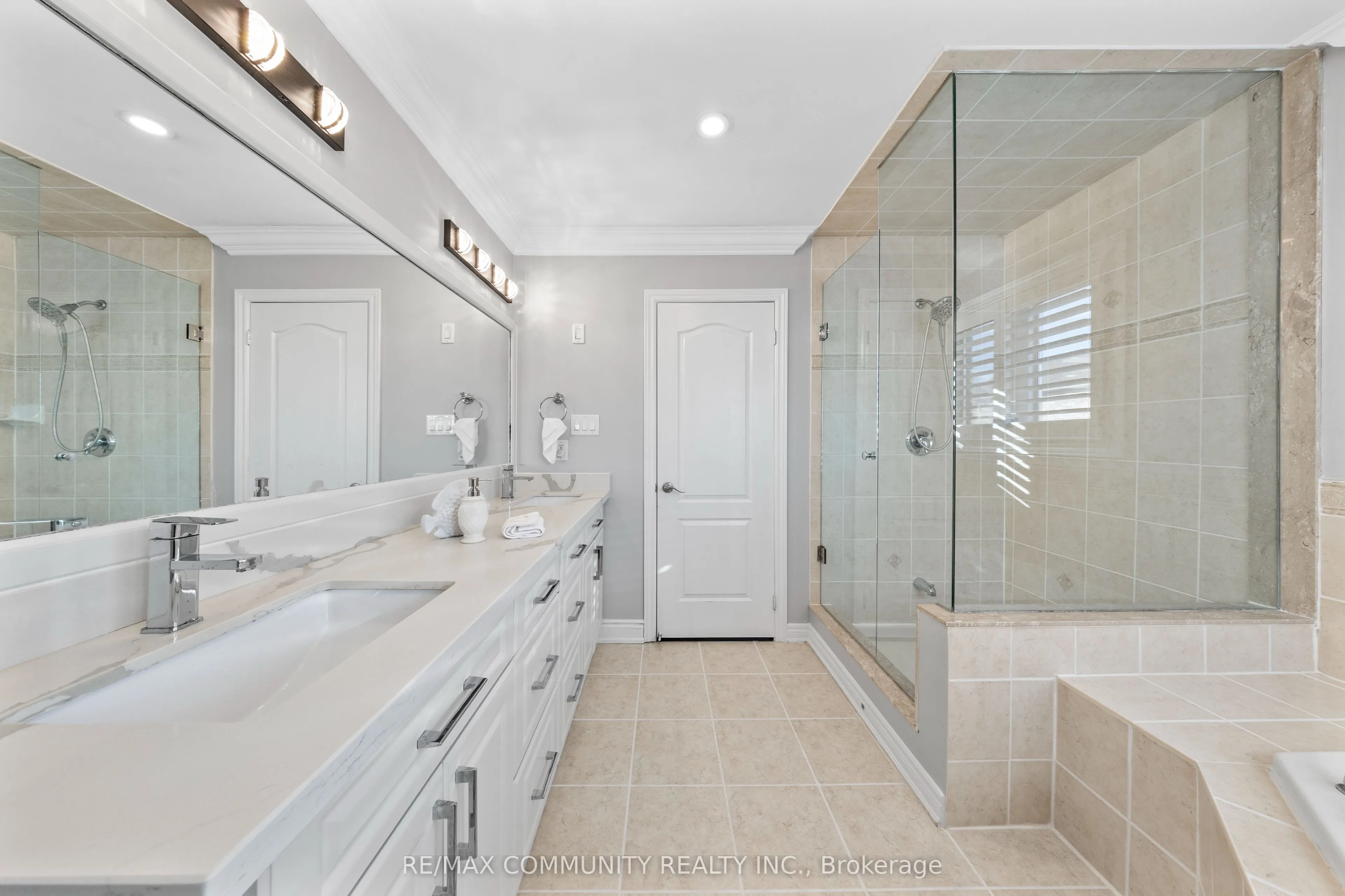 117 Sleepy Hollow Place