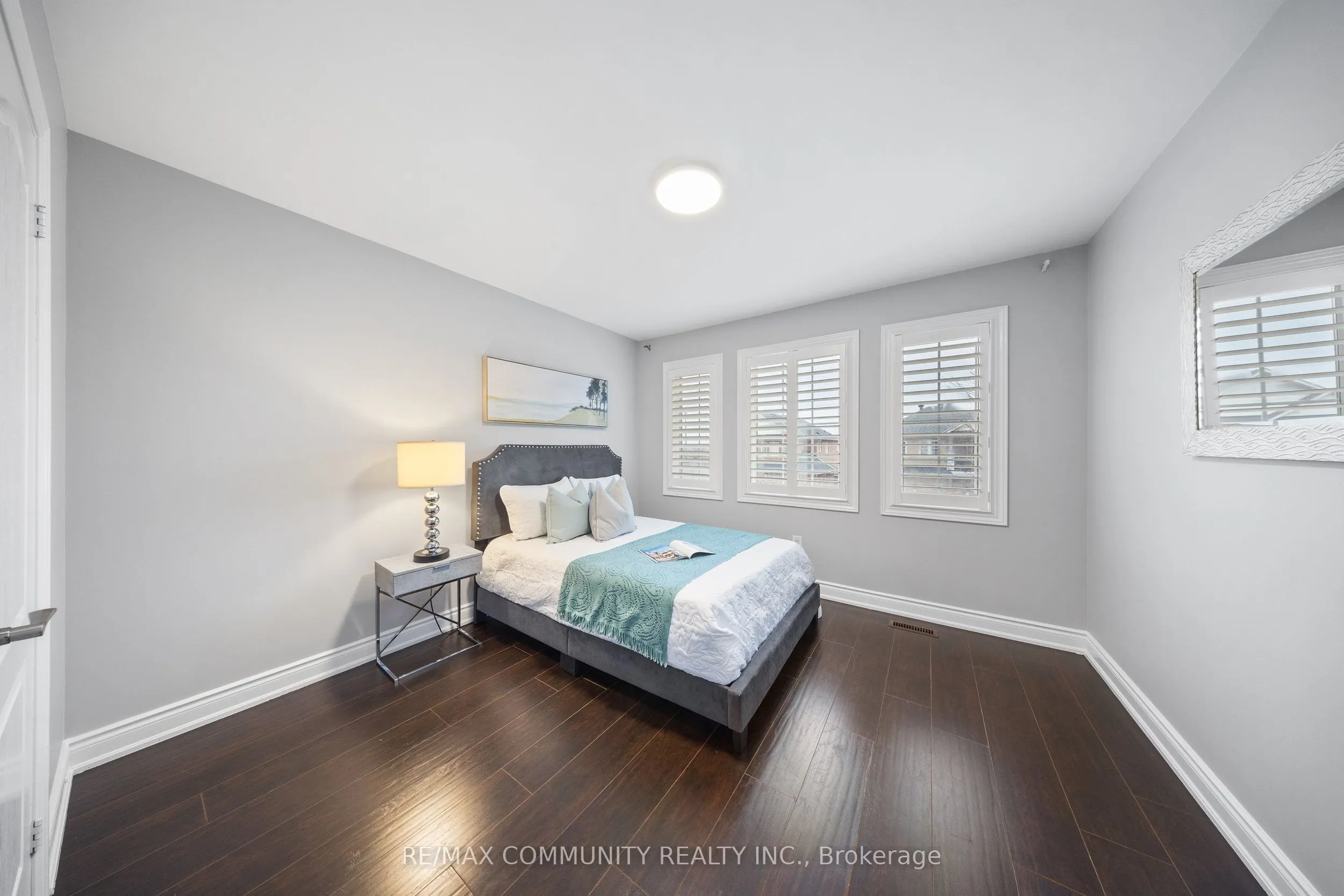 117 Sleepy Hollow Place