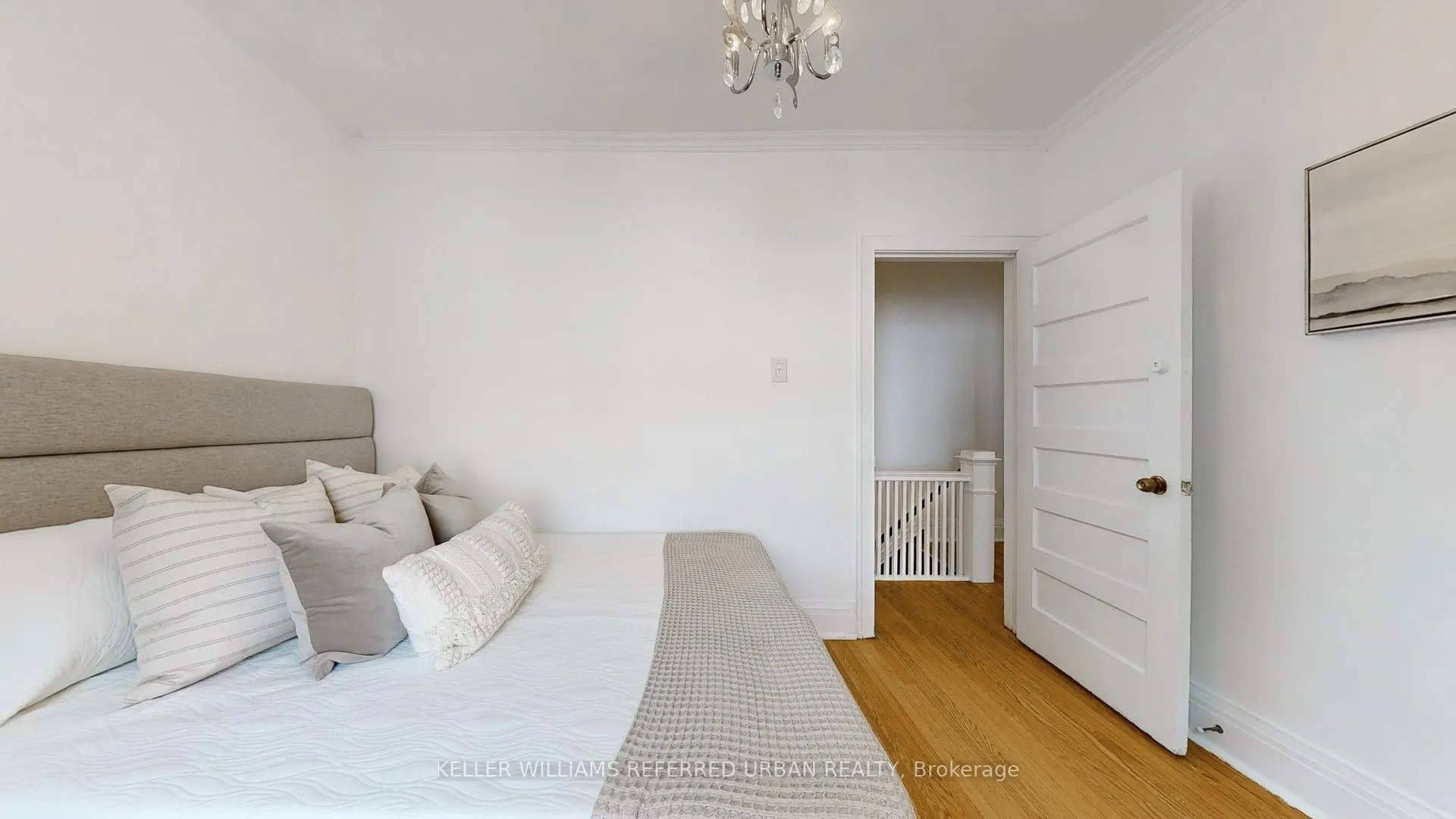 266 Highfield Road, #Upper