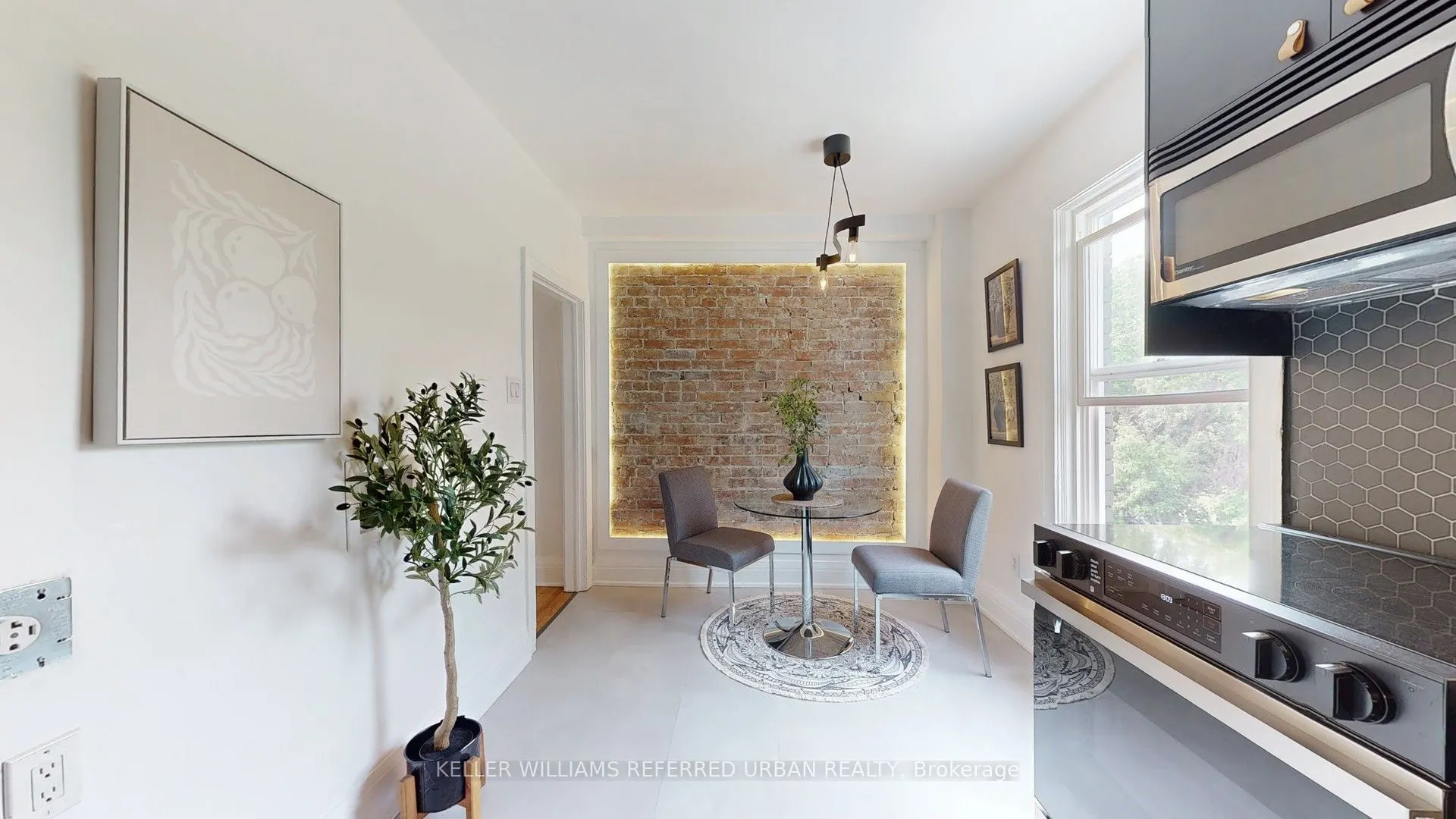 266 Highfield Road, #Upper