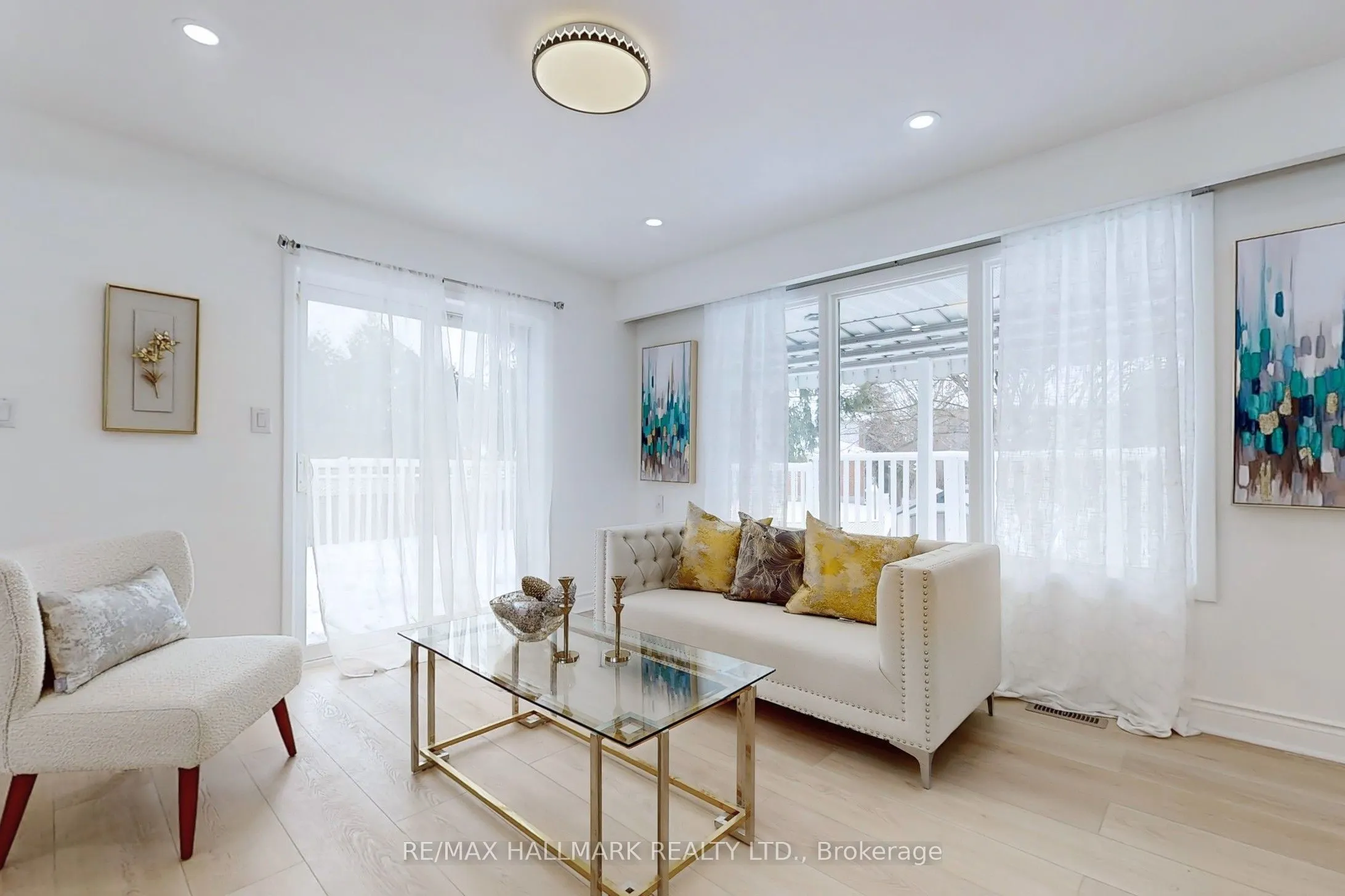 696 Jasmine Crescent