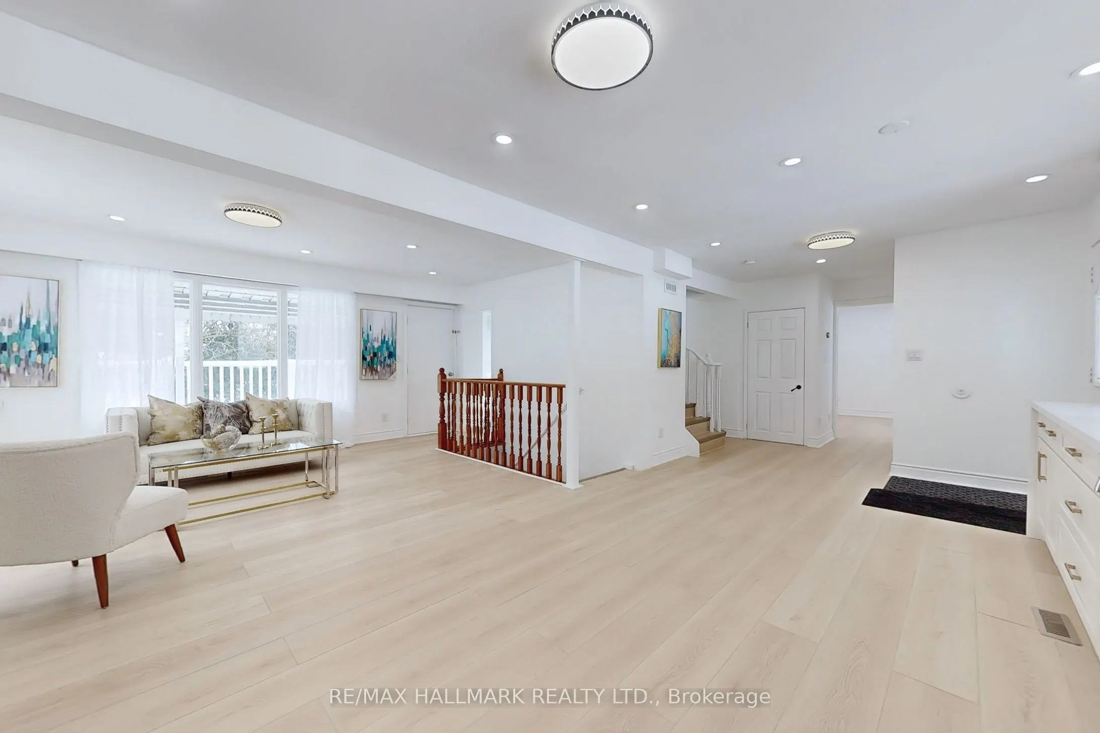 696 Jasmine Crescent
