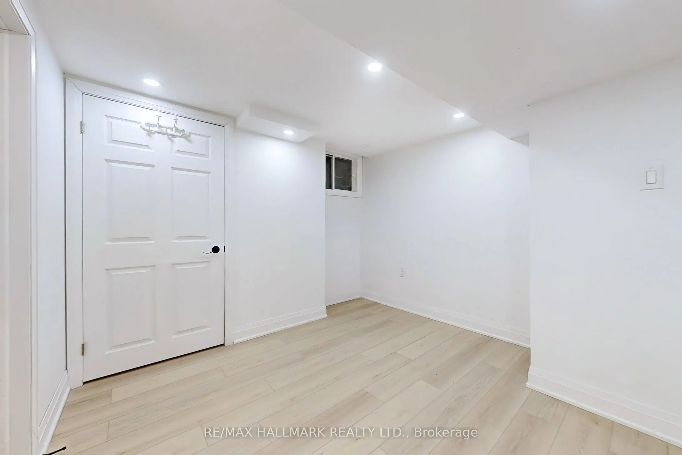696 Jasmine Crescent